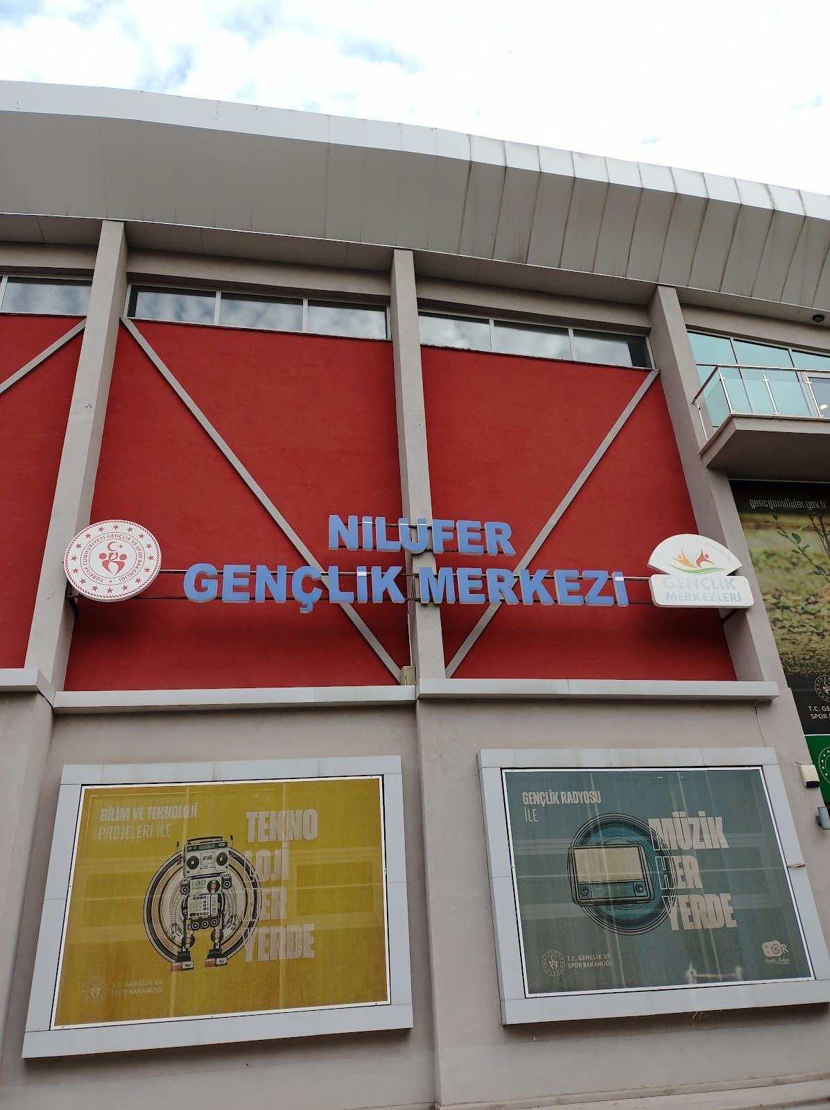 GSB Nilüfer Gençlik Merkezi — Nilüfer, Bursa Hazır Ofis fotoğraf 5