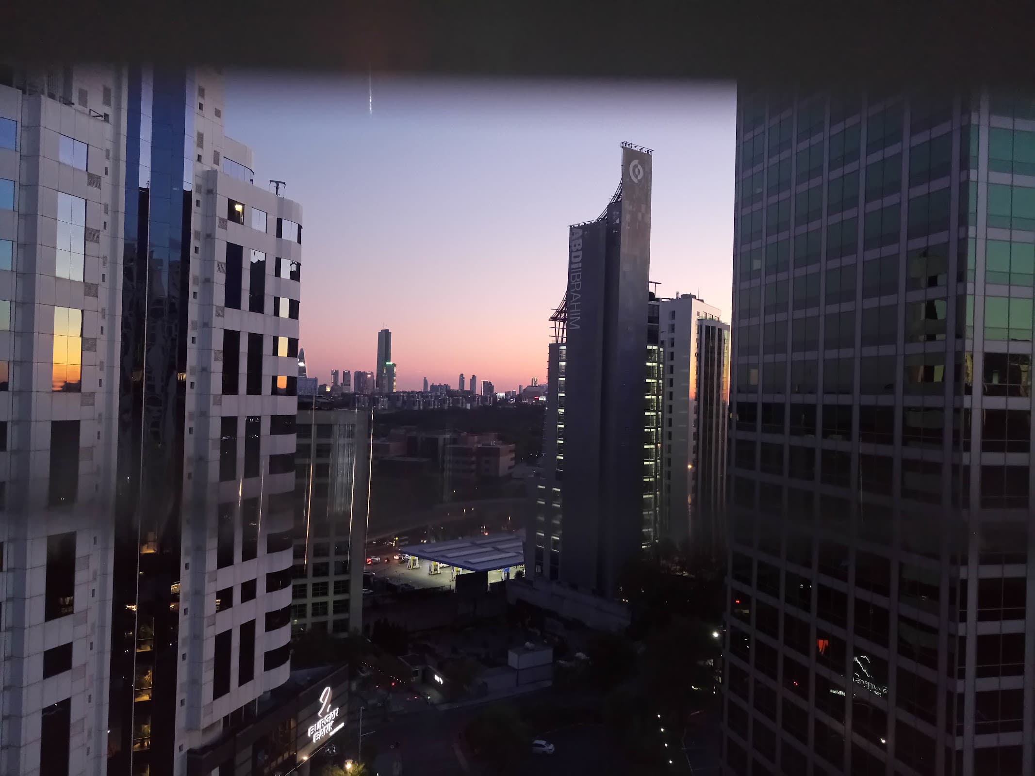 AYAZAĞA TİCARET MERKEZİ — Maslak, İstanbul Hazır Ofis fotoğraf 5