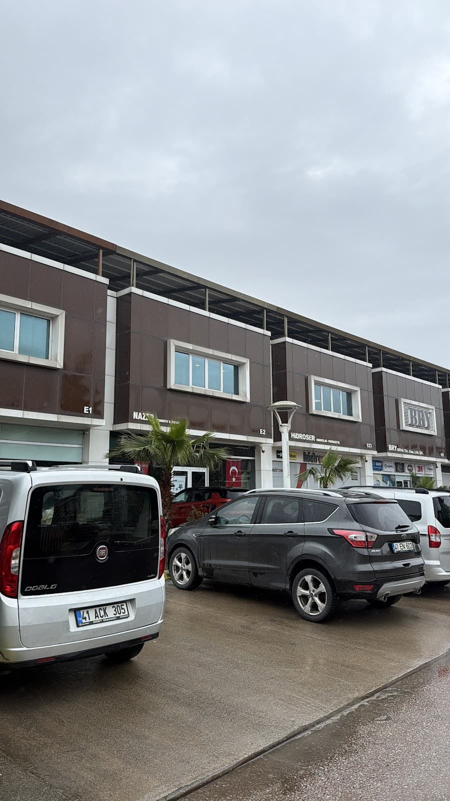 Nazer Otomotiv&İnşaat — İzmit, Kocaeli Hazır Ofis fotoğraf 4