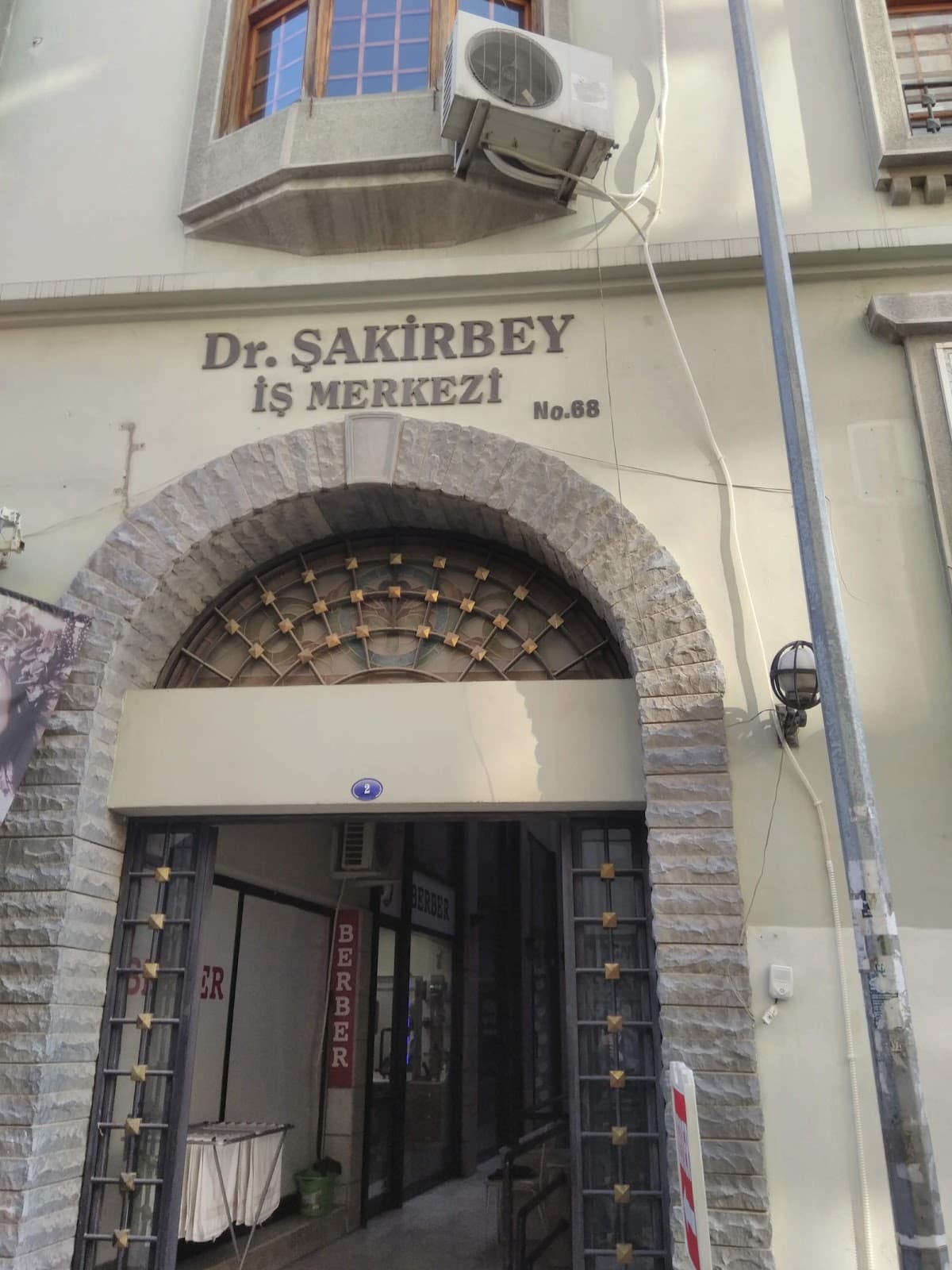 Dr. Şakirbey İş Merkezi — Konak, İzmir Hazır Ofis