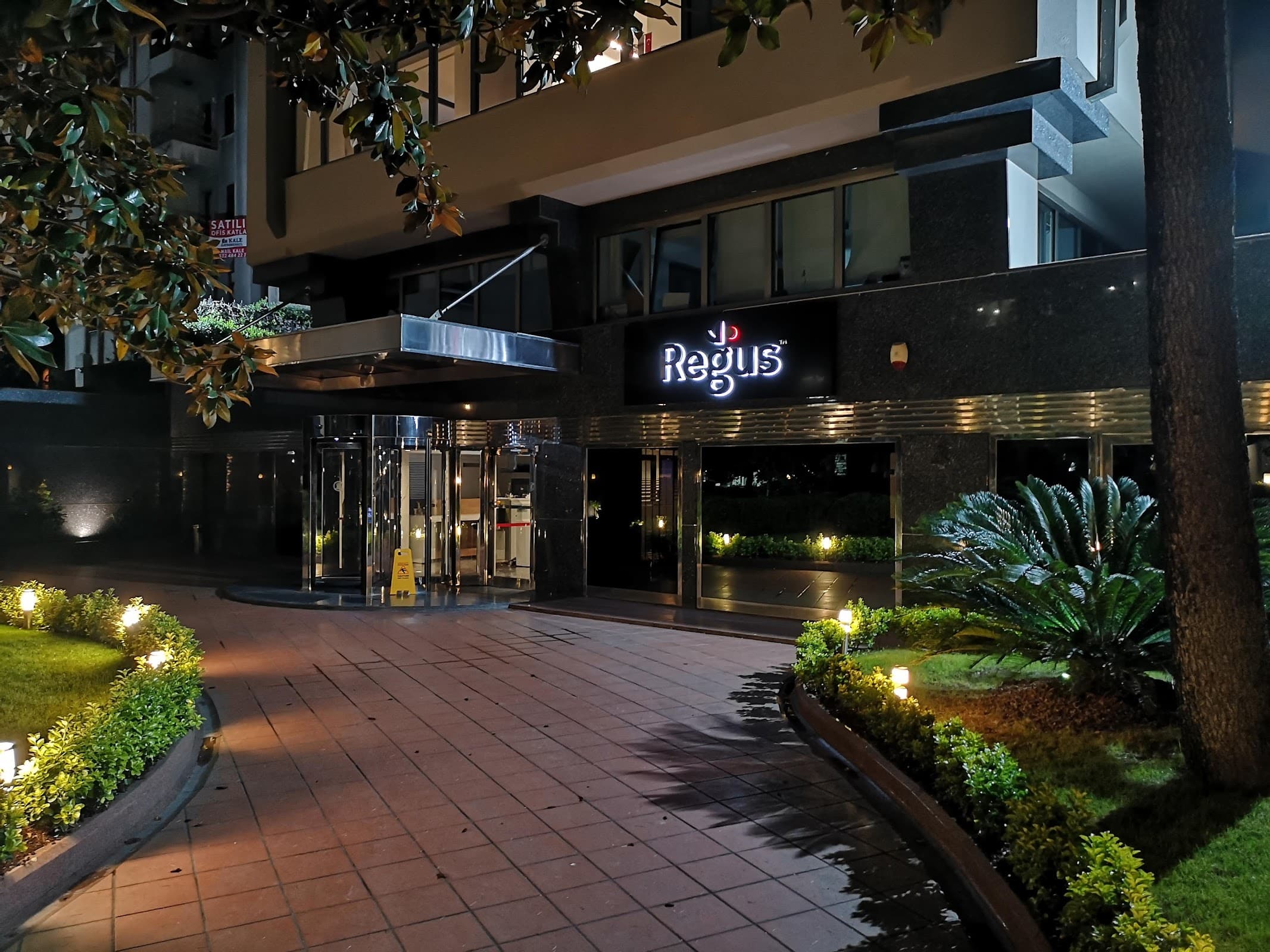 Regus - Istanbul, Zincirlikuyu — Şişli, İstanbul Hazır Ofis fotoğraf 5