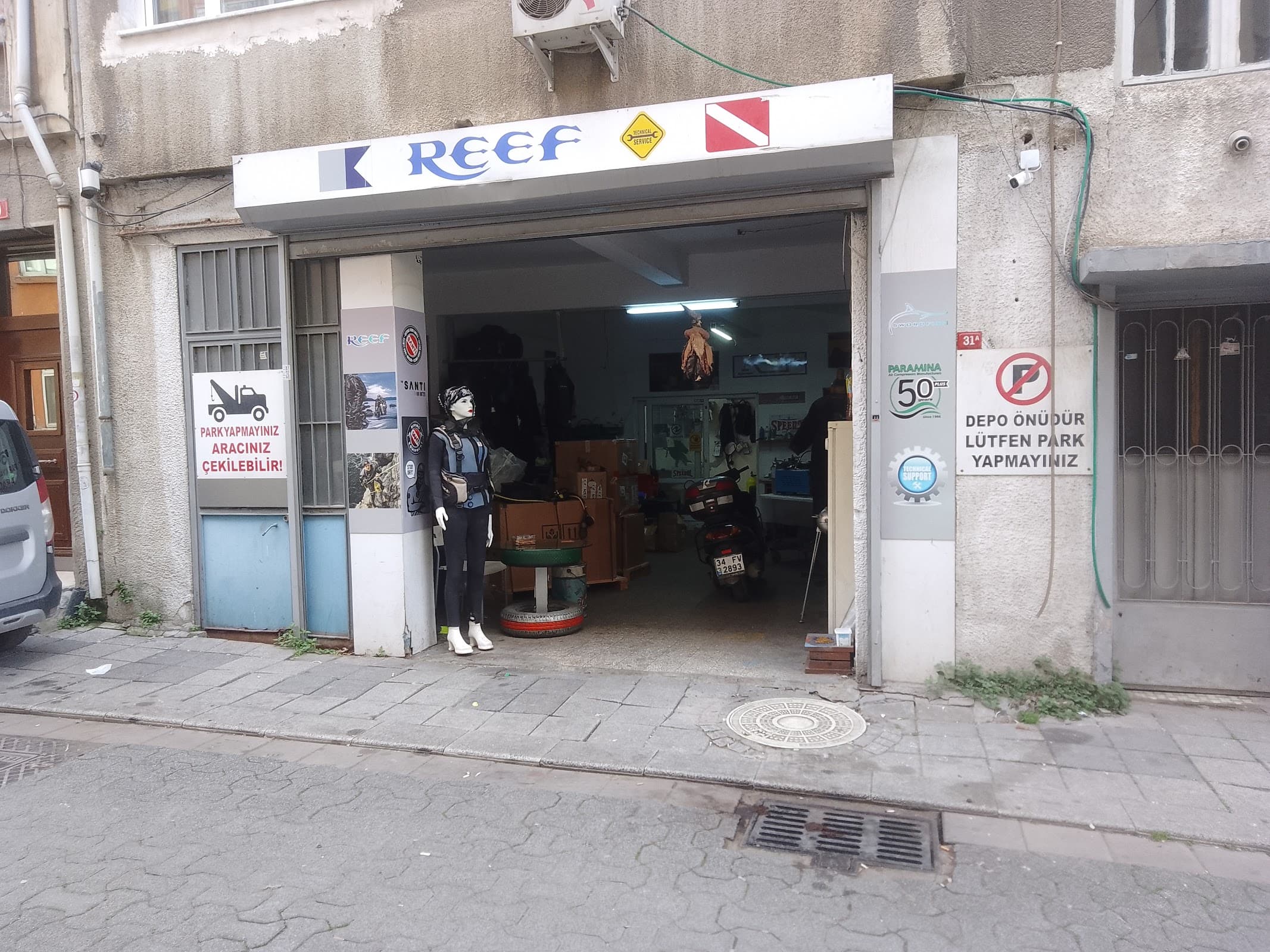 Reef scuba — Kadıköy, İstanbul Hazır Ofis fotoğraf 3