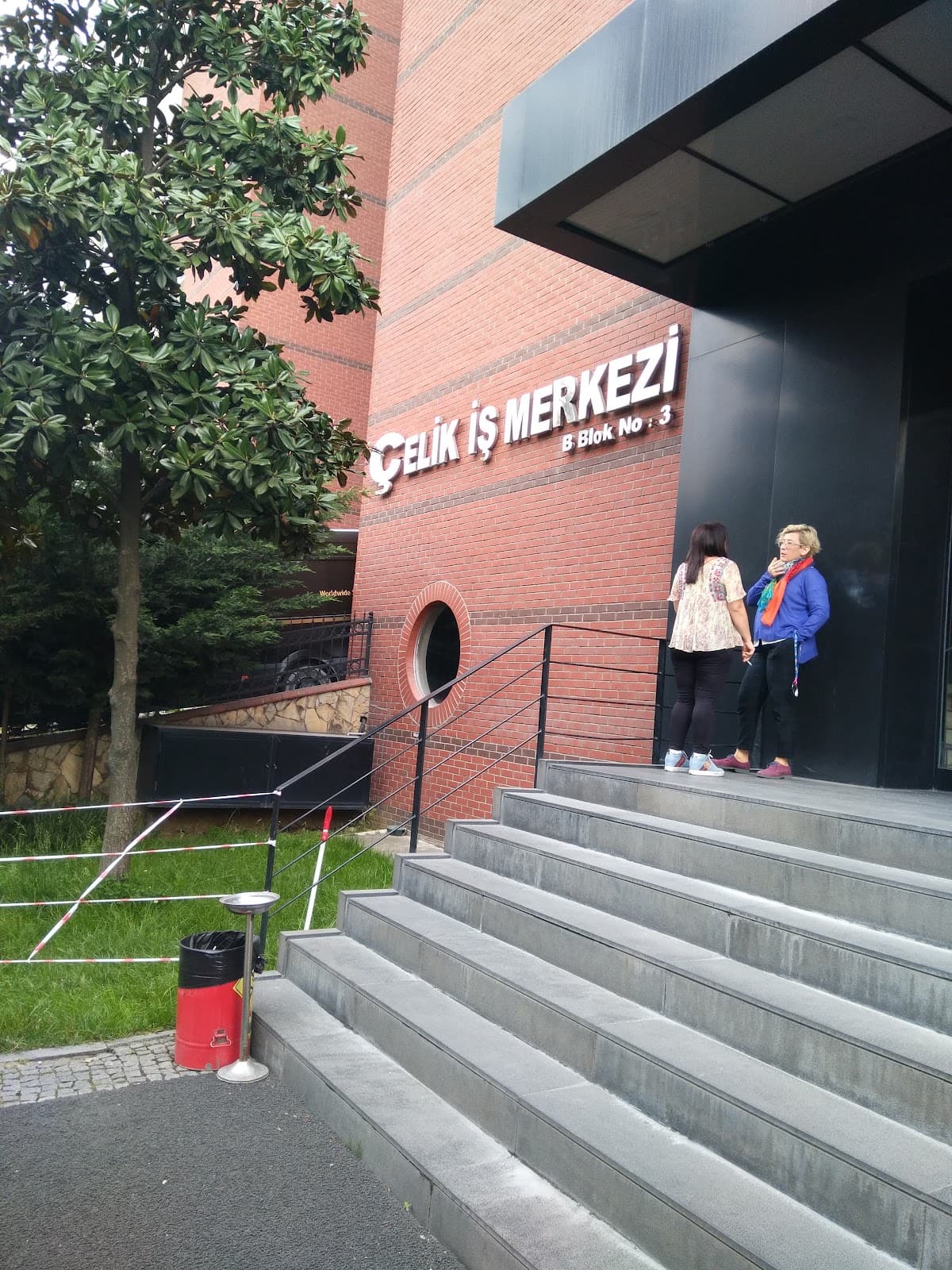 Çelik İş Merkezi — Maslak, İstanbul Hazır Ofis