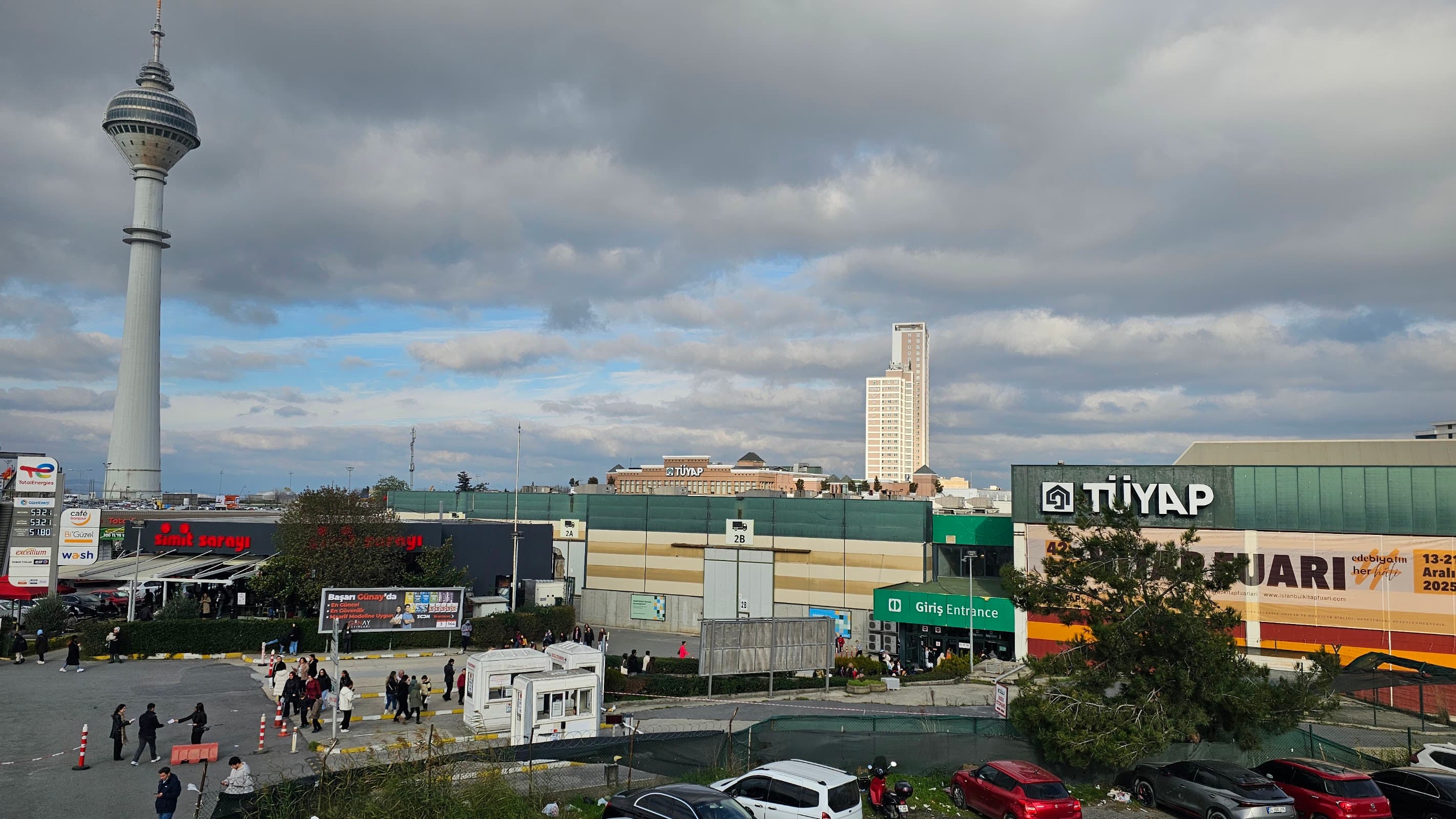 Tüyap Tüm Fuarcılık Yapım A. Ș. — Bornova, İzmir Hazır Ofis