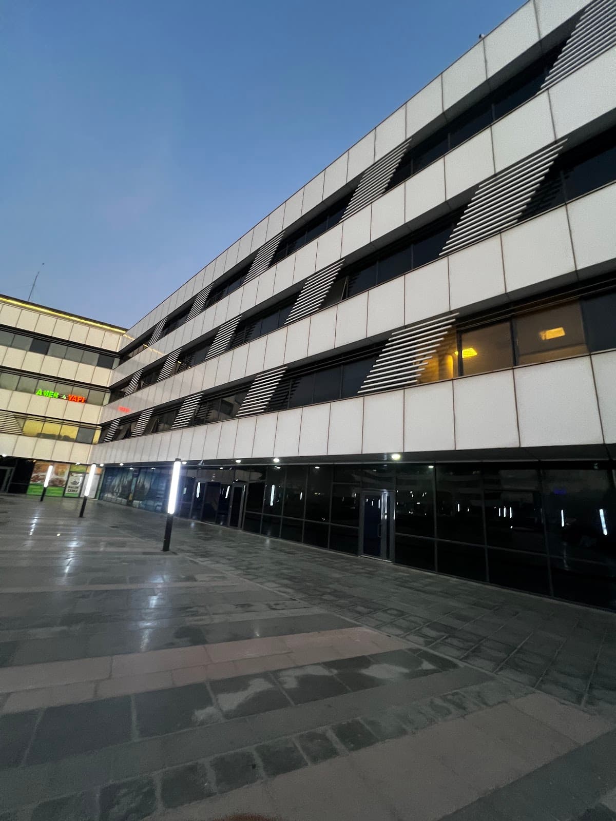 WORK PLAZA — Kozyatağı, İstanbul Plaza Ofis fotoğraf 2