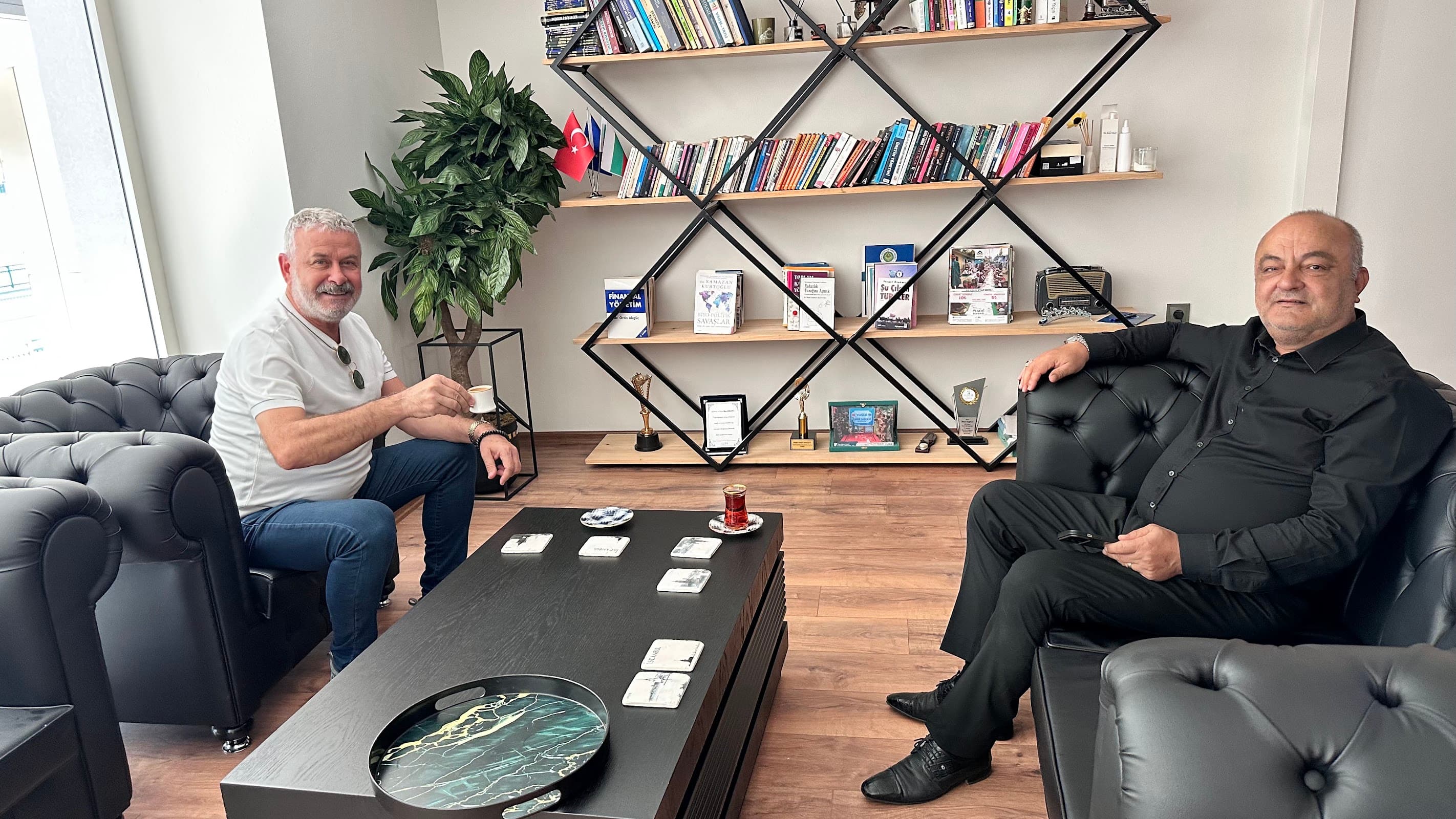 AYMNET GENEL MERKEZİ — Yıldırım, Bursa Hazır Ofis