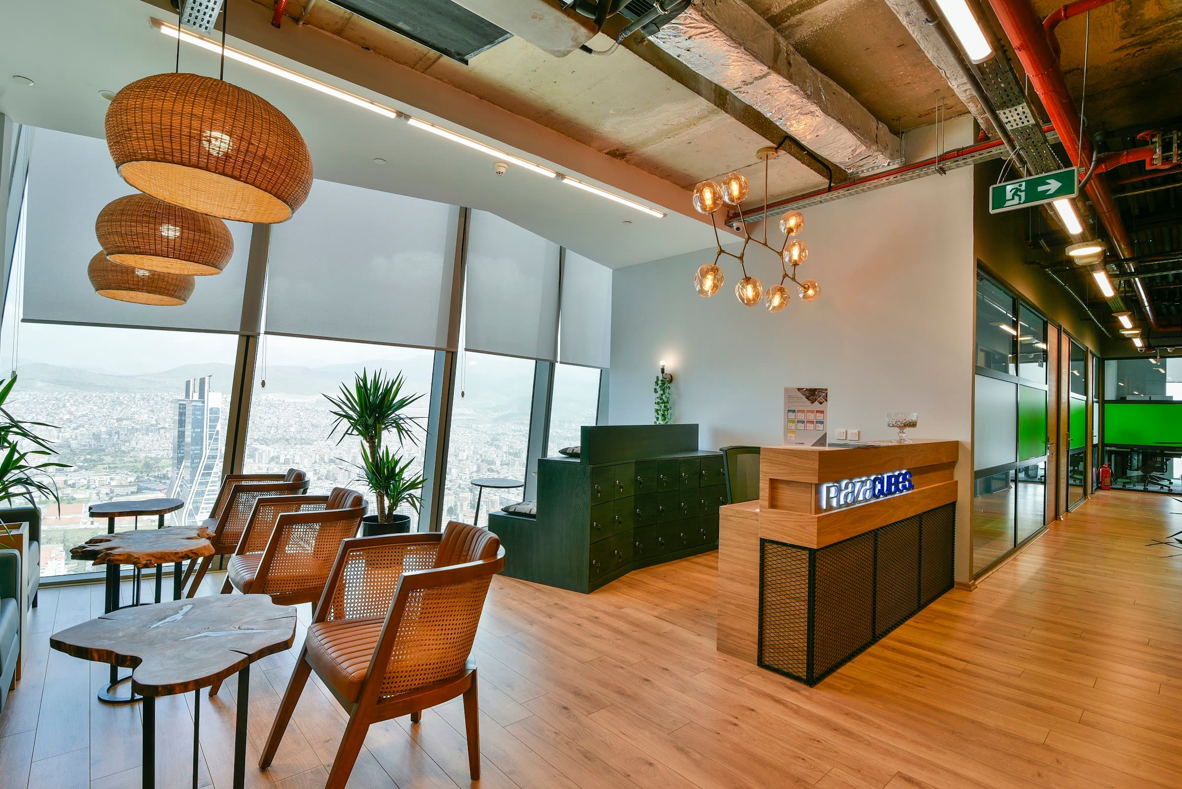 Plaza Cubes | İzmir Mistral | Hazır & Sanal & Kiralık Ofis — Bayraklı, İzmir Plaza Ofis fotoğraf 3