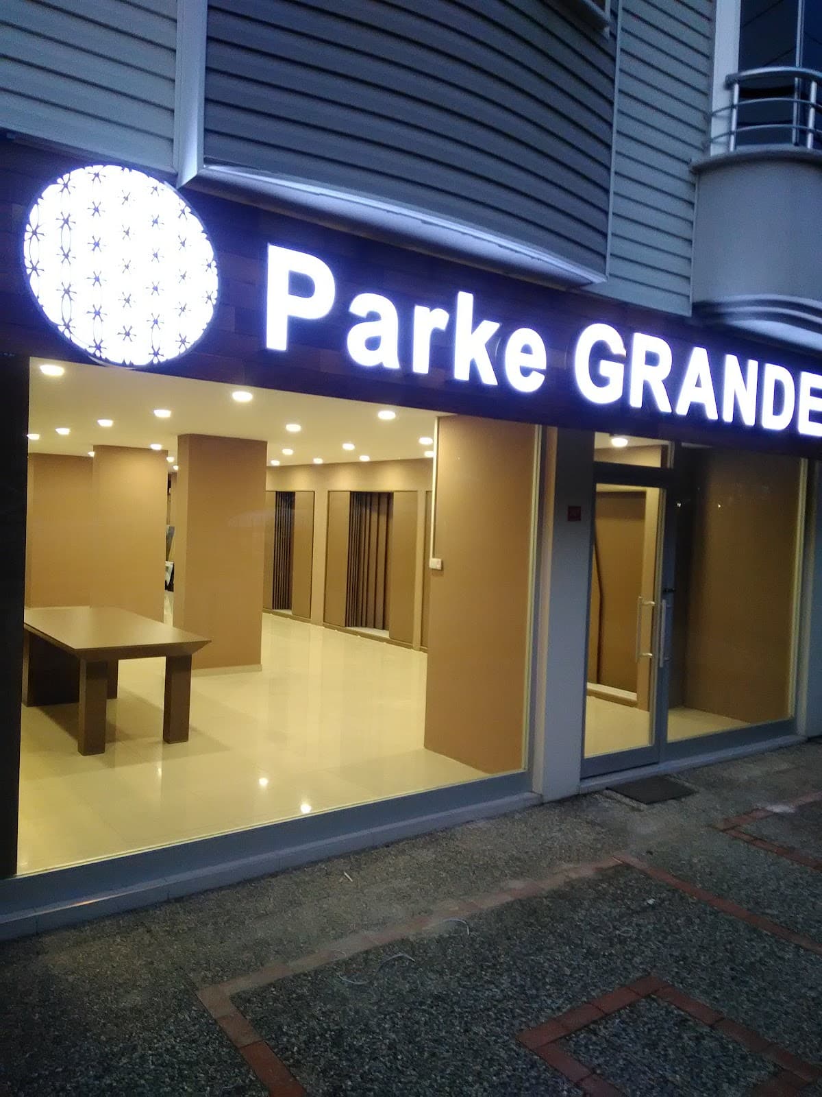 zafer GÜÇKAYA LTD. ŞTİ. PARKE GRANDE — Nilüfer, Bursa Hazır Ofis fotoğraf 2