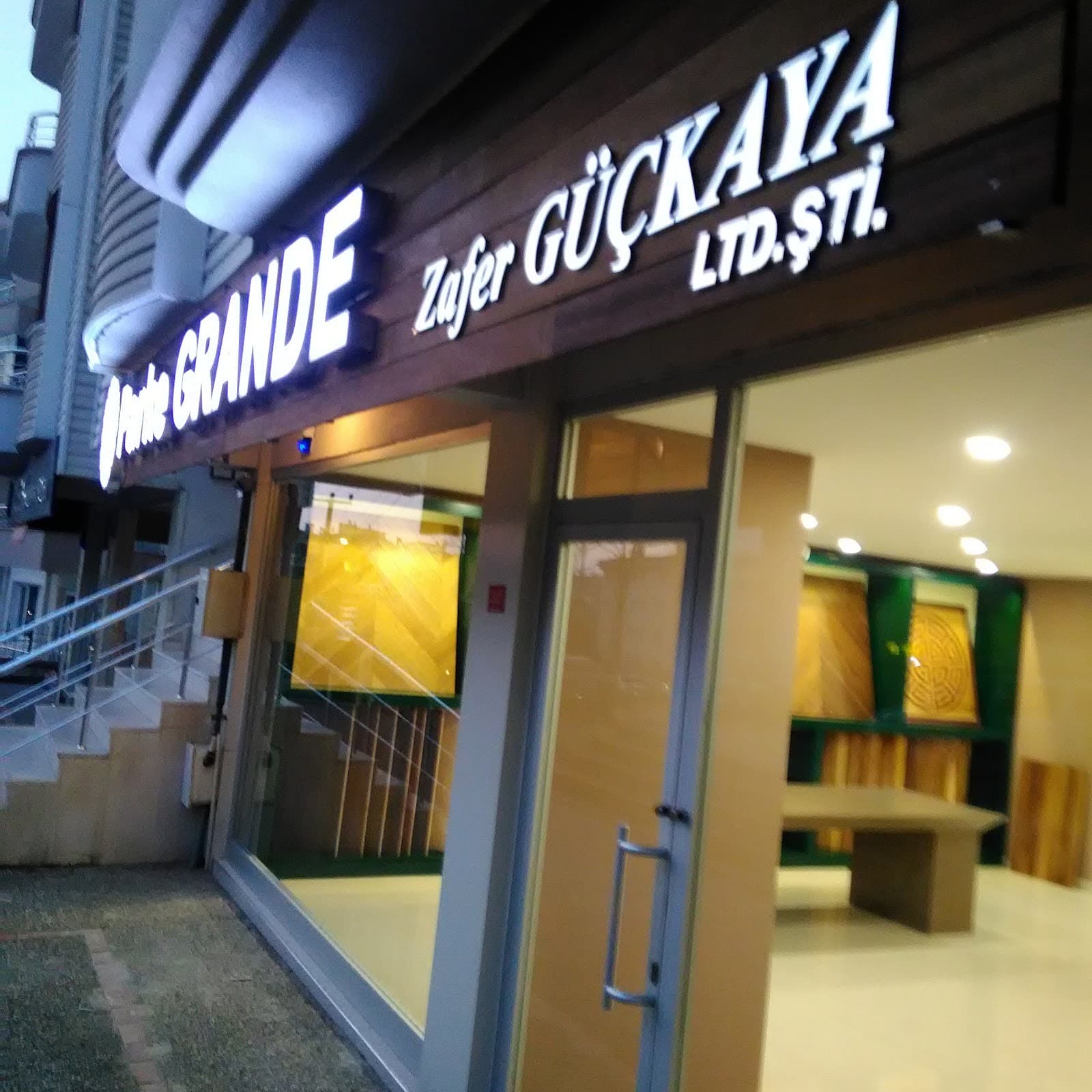 zafer GÜÇKAYA LTD. ŞTİ. PARKE GRANDE — Nilüfer, Bursa Hazır Ofis fotoğraf 3