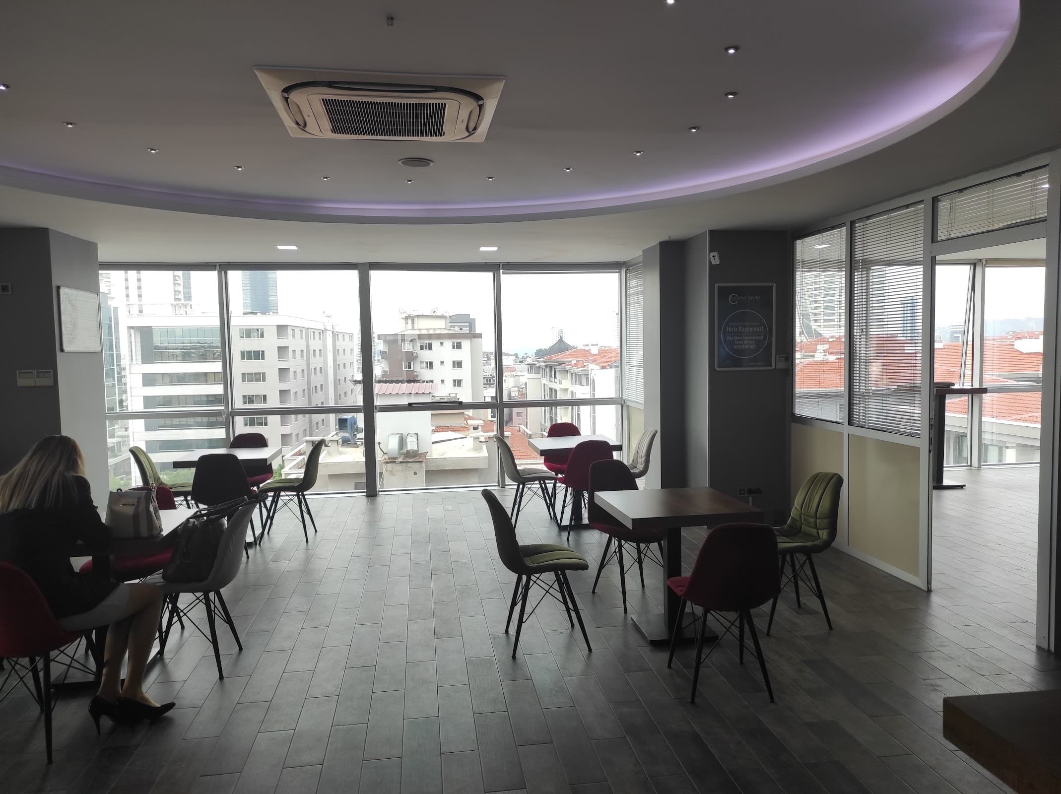 ONE MORE INTERNATIONAL EGE BÖLGE MÜDÜRLÜĞÜ — Bayraklı, İzmir Hazır Ofis fotoğraf 2