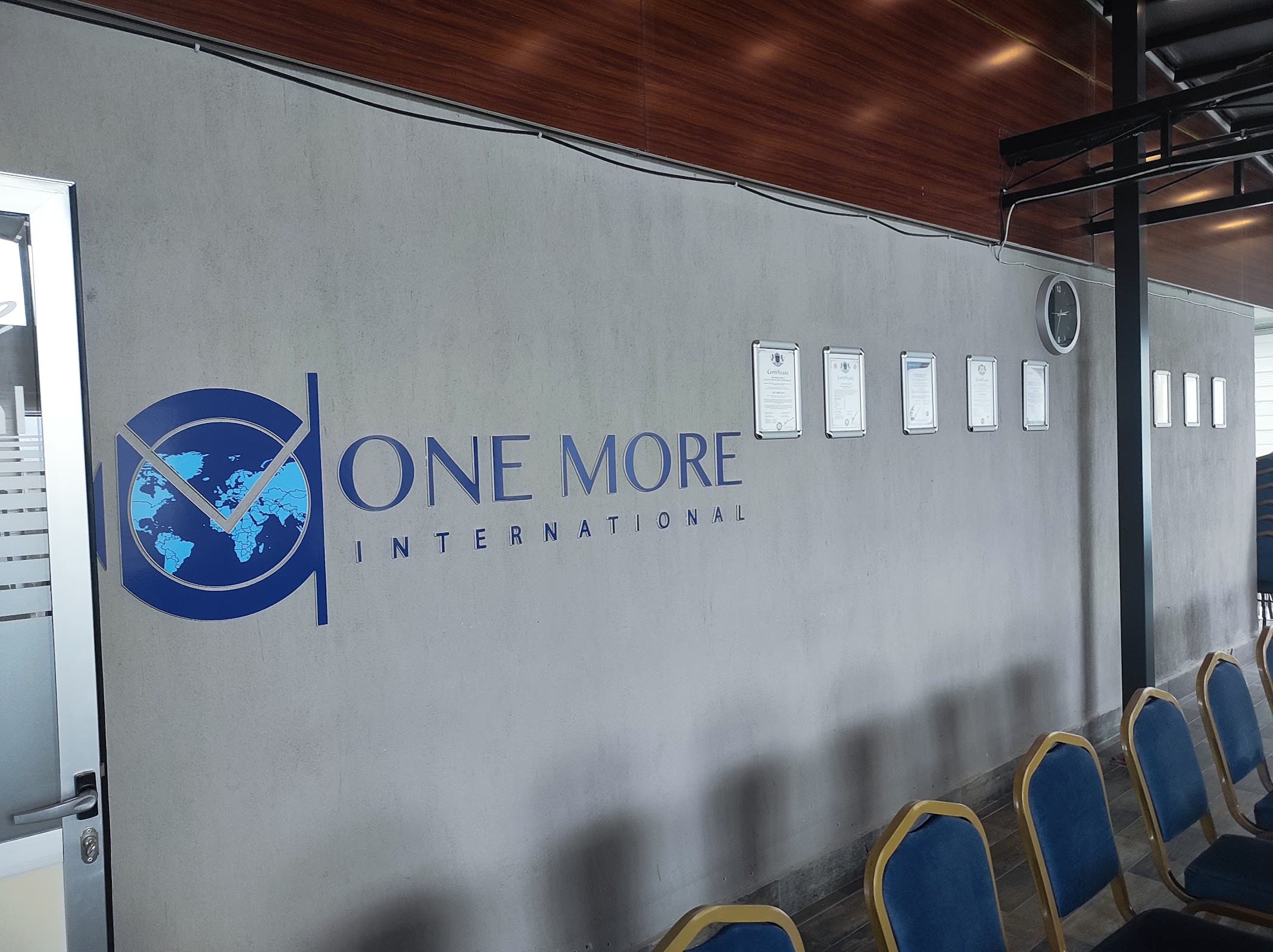 ONE MORE INTERNATIONAL EGE BÖLGE MÜDÜRLÜĞÜ — Bayraklı, İzmir Hazır Ofis fotoğraf 3