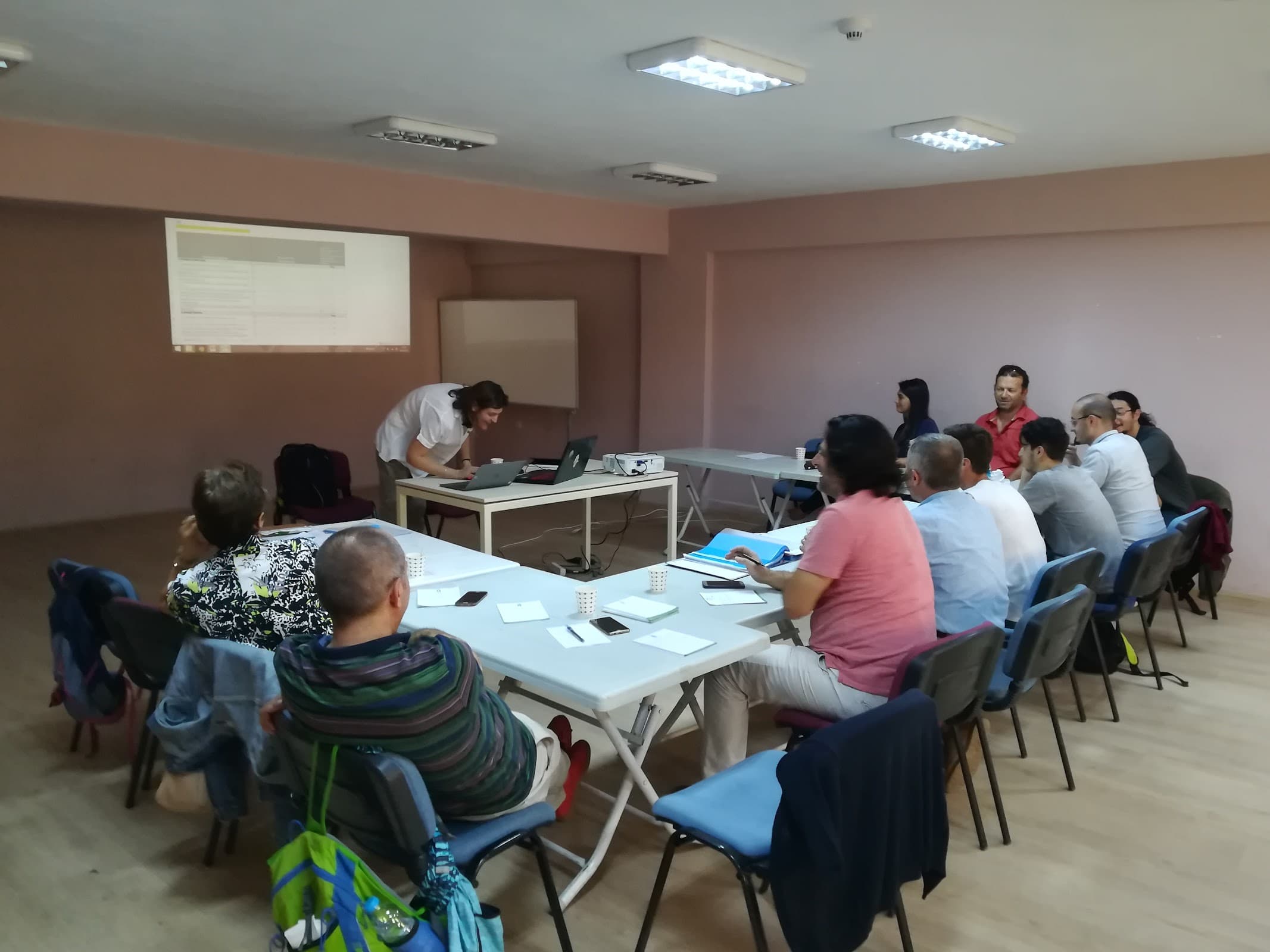 Tepebaşı Belediyesi 29 Ekim Gençlik Merkezi — Tepebaşı, Eskişehir Hazır Ofis fotoğraf 2