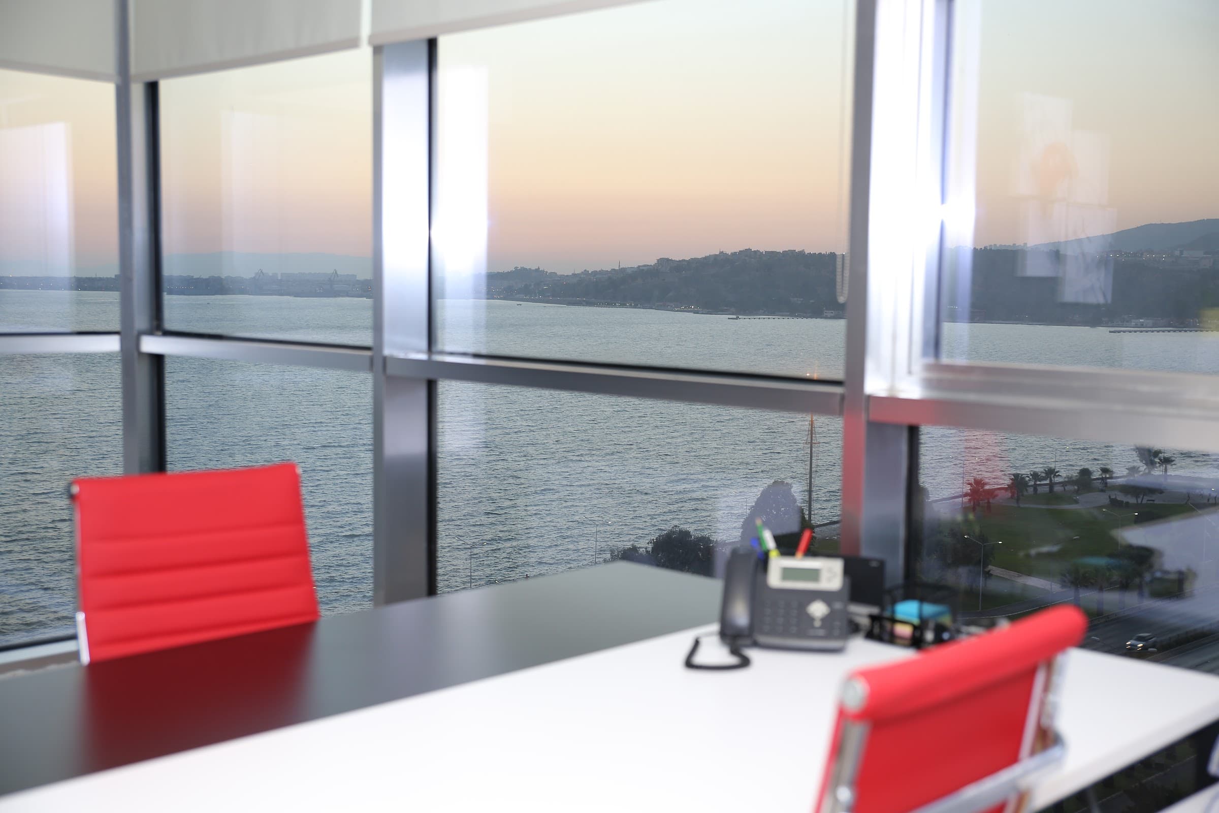 Office İzmir — Bayraklı, İzmir Hazır Ofis fotoğraf 5
