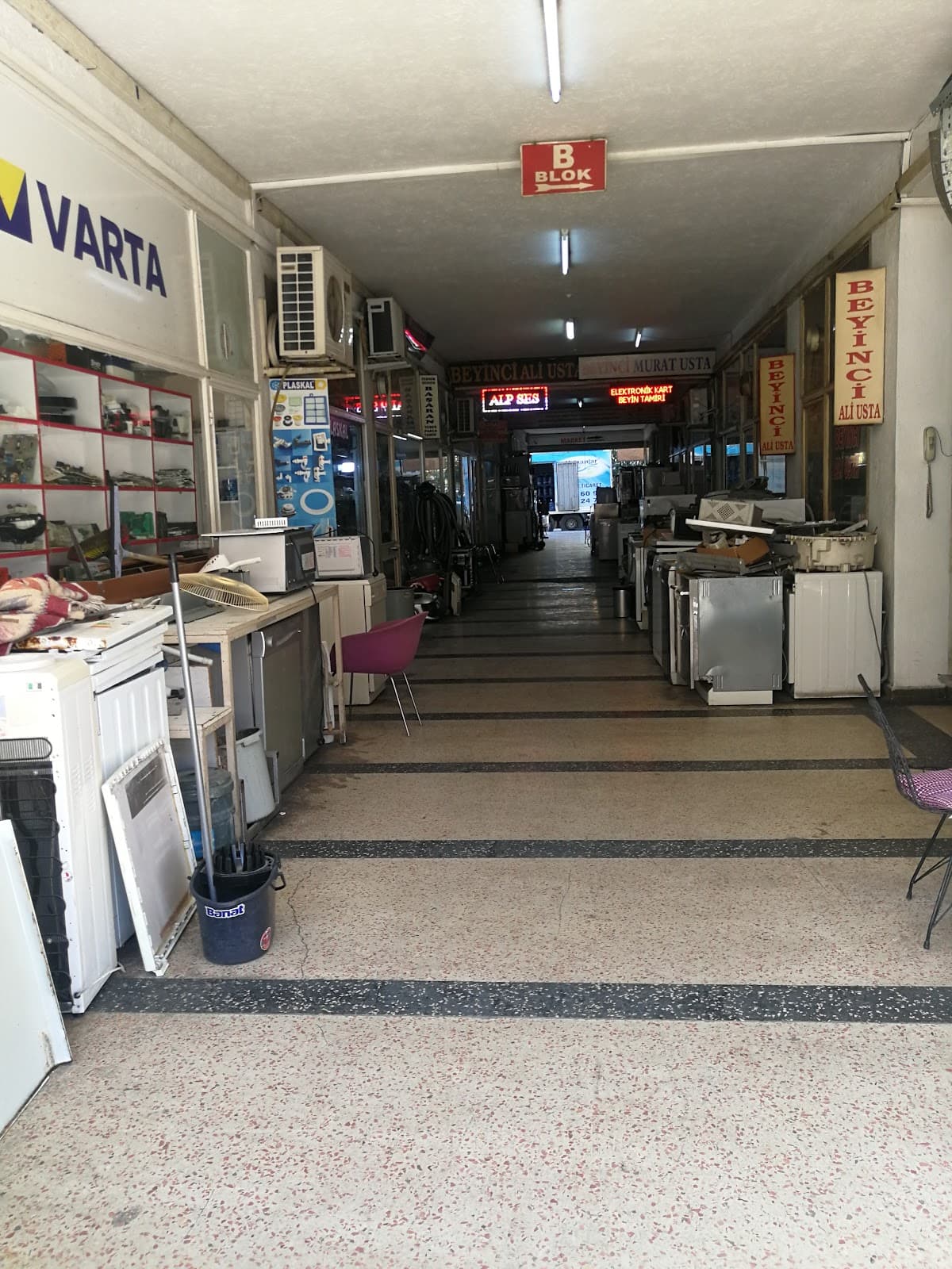 Kerimhan İş Merkezi — Konak, İzmir Hazır Ofis