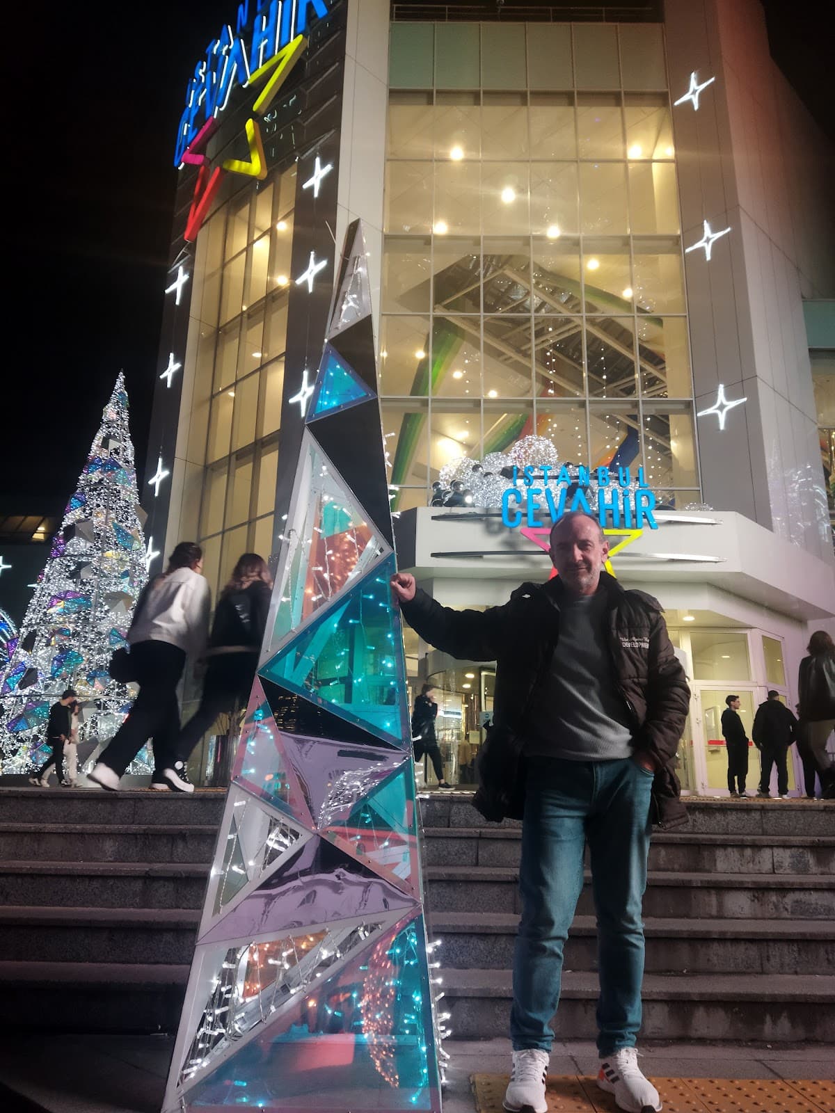 Şişli Iletişim Noktası — Şişli, İstanbul Hazır Ofis