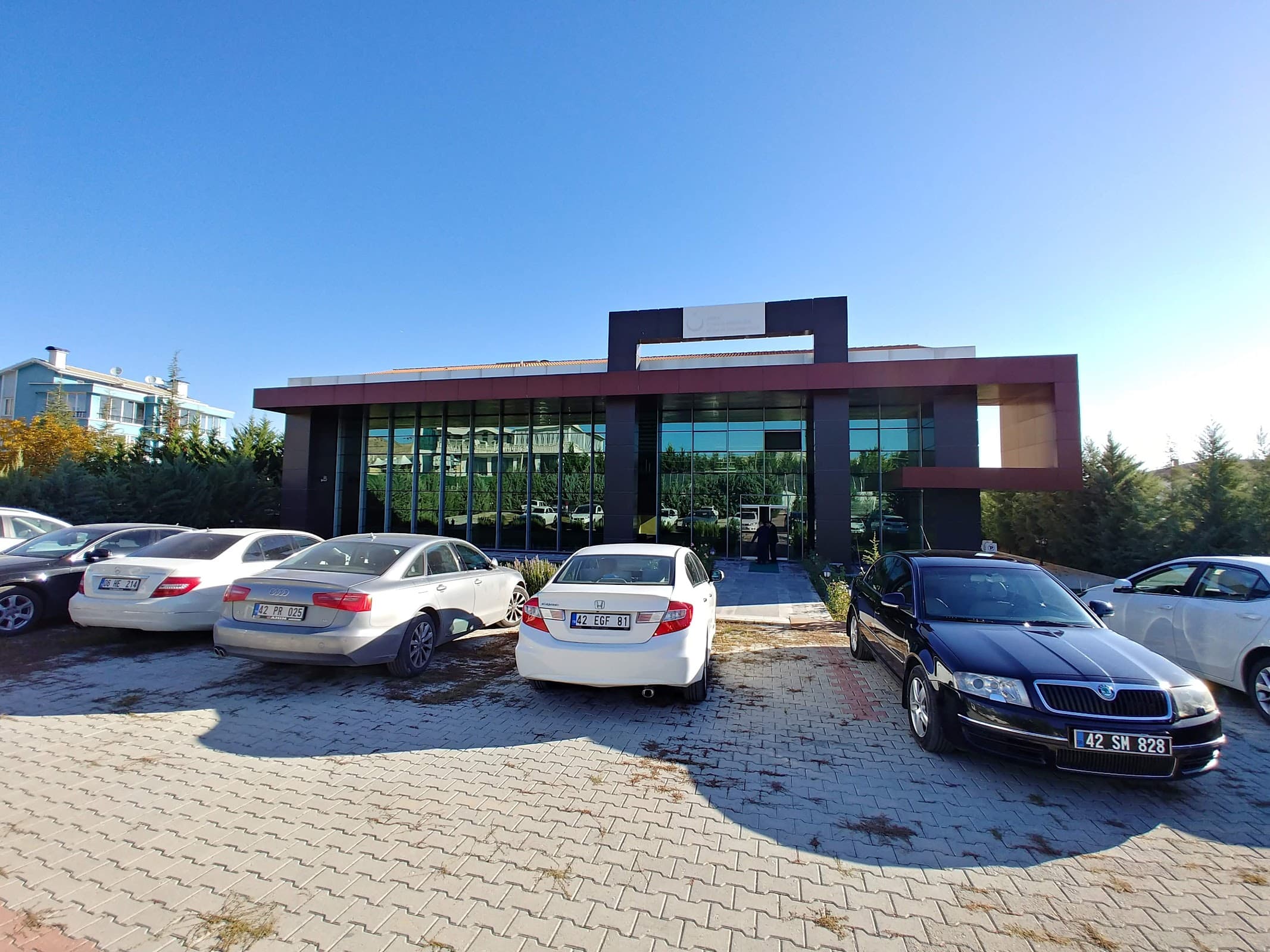Konya İl Saglik Müdürlüğü Egitim - Konferans Merkezi — Meram, Konya Hazır Ofis fotoğraf 4