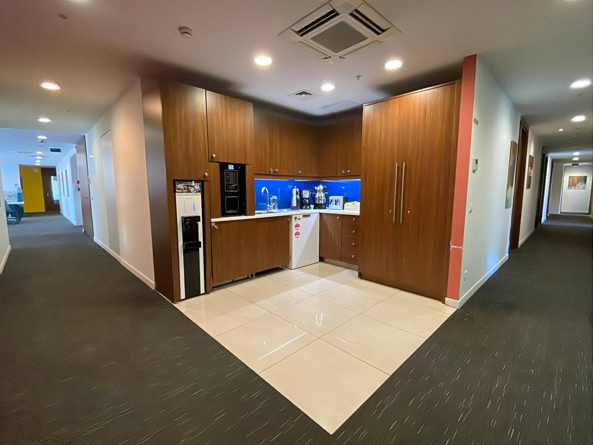Regus - Istanbul, Nidakule — Kadıköy, İstanbul Plaza Ofis fotoğraf 3