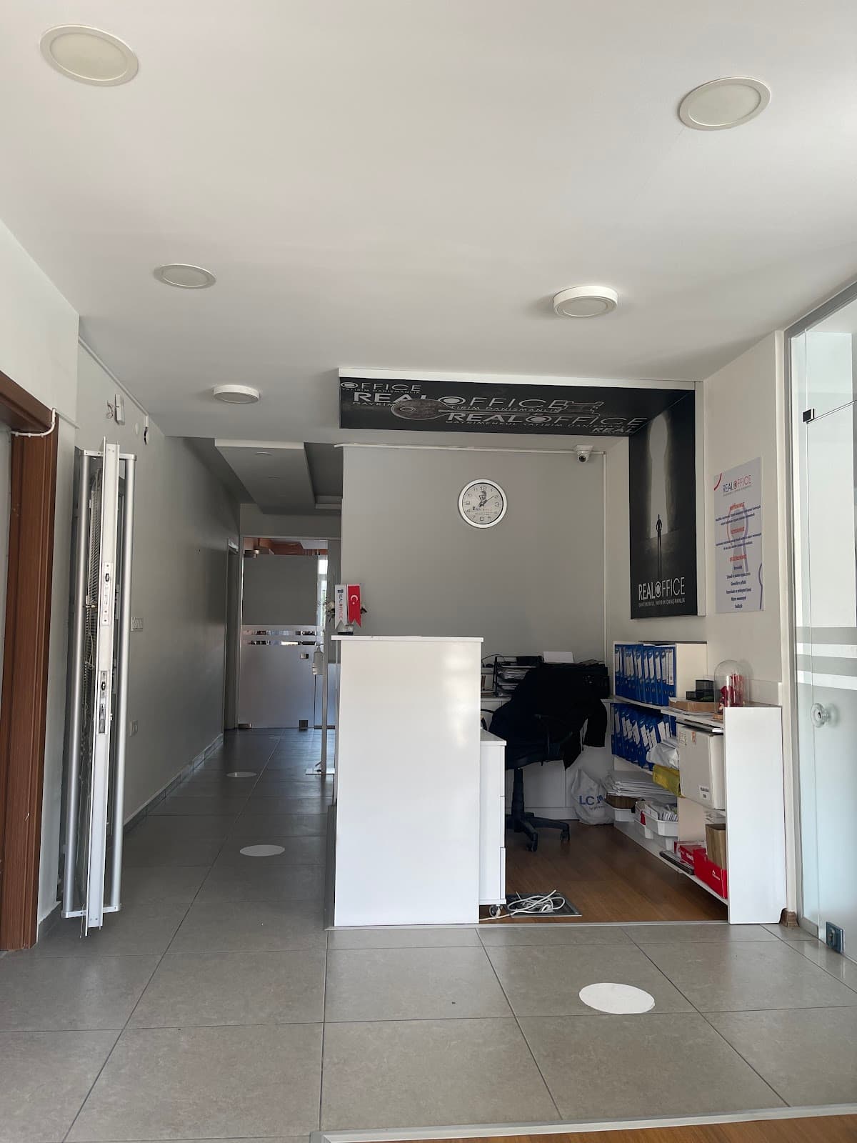 REALOFFICE SANAL OFİS & HAZIR OFİS — Karşıyaka, İzmir Hazır Ofis fotoğraf 3