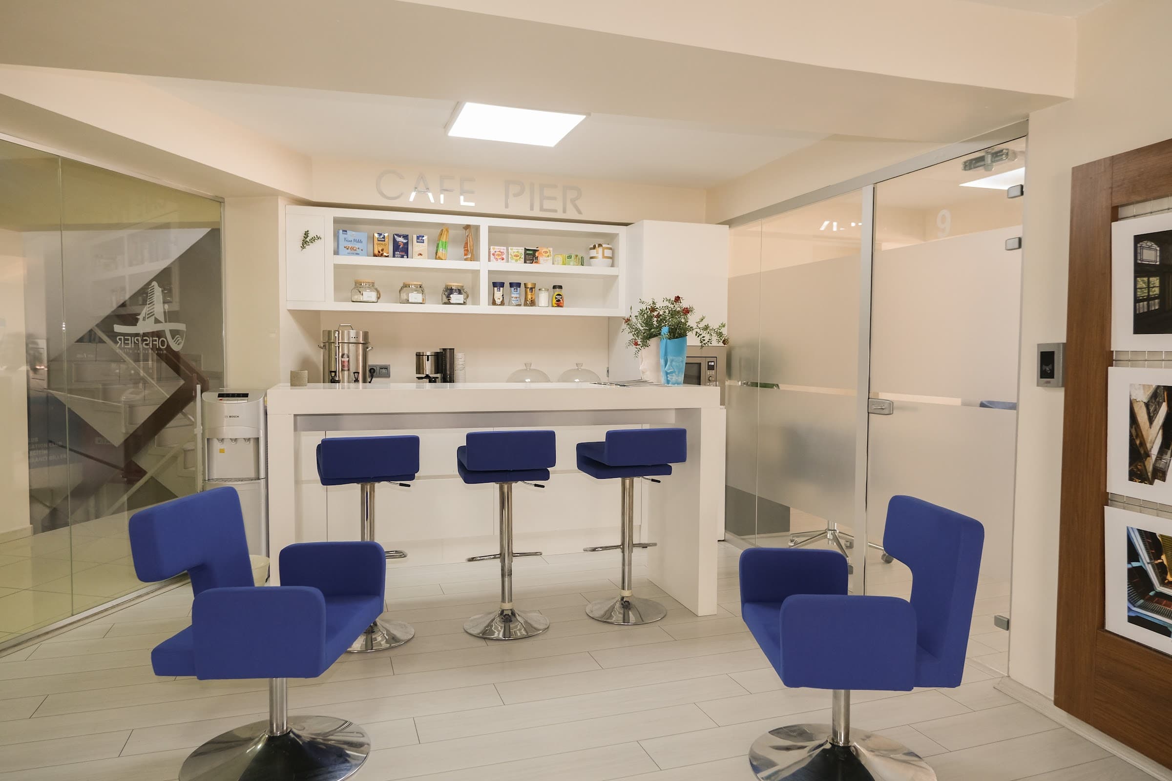 Ofis Pier | Hazır Ofis | Paylaşımlı Ofis — Konak, İzmir Coworking fotoğraf 4