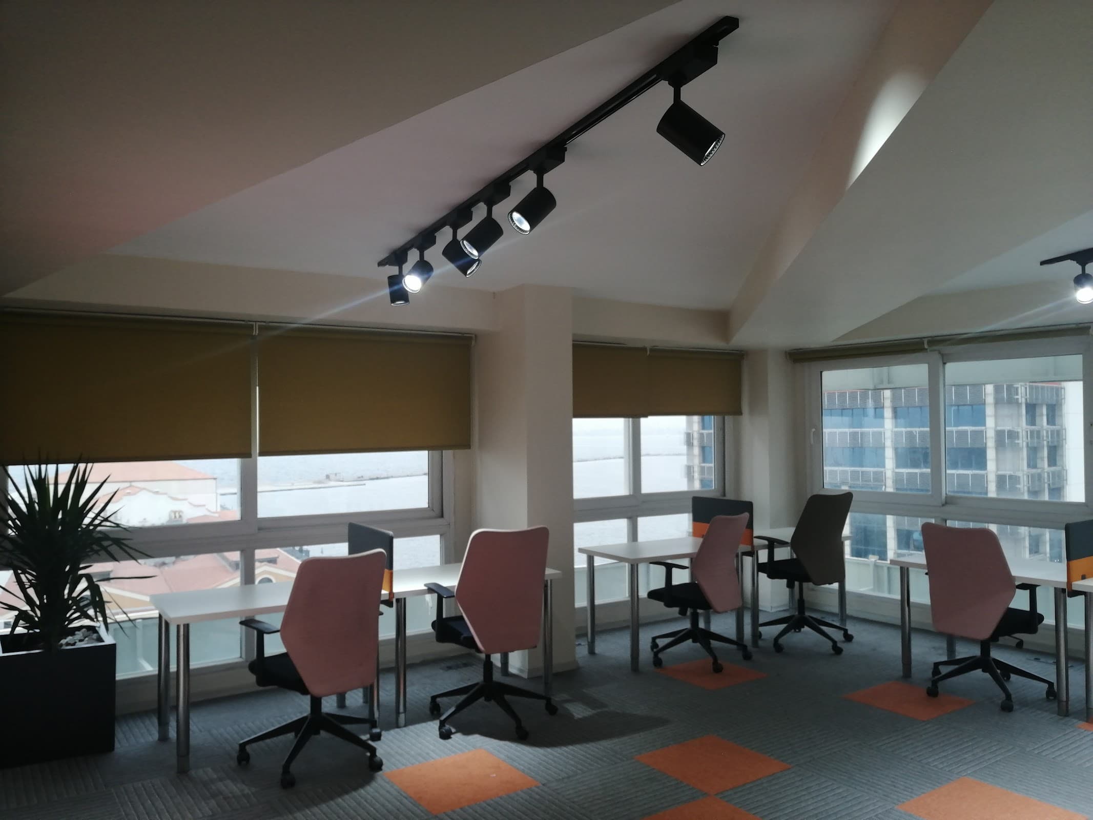 Ofis Pier | Hazır Ofis | Paylaşımlı Ofis — Konak, İzmir Coworking fotoğraf 5