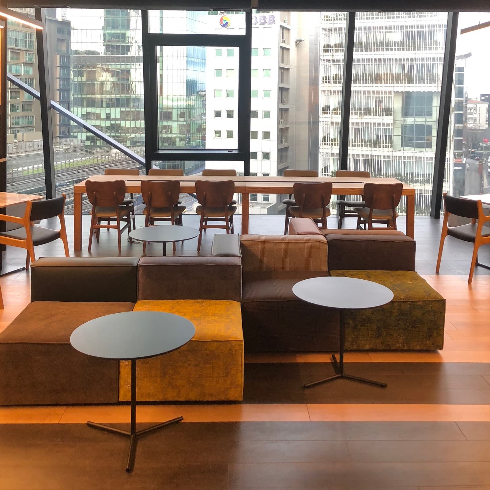 Plaza Cubes | Nidakule Levent | Hazır & Sanal & Kiralık Ofis — Levent, İstanbul Plaza Ofis fotoğraf 2