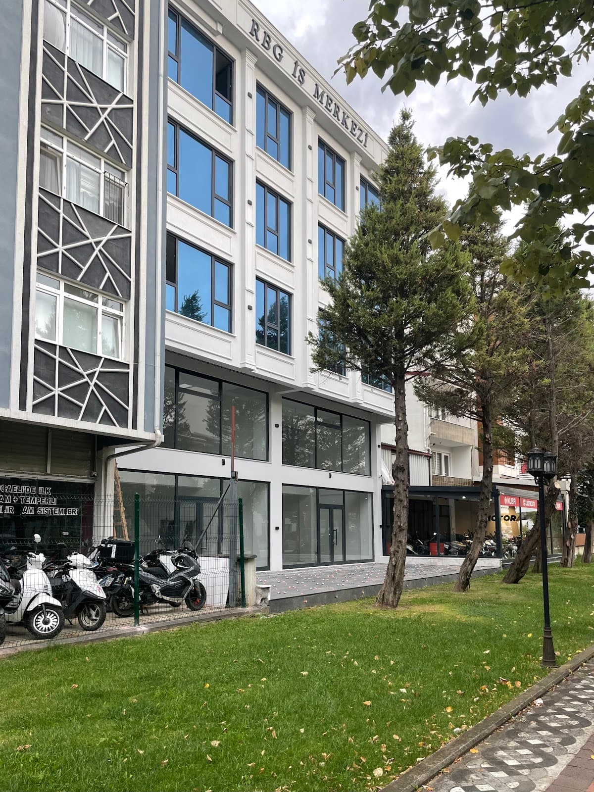 RBG İş Merkezi — İzmit, Kocaeli Hazır Ofis fotoğraf 2