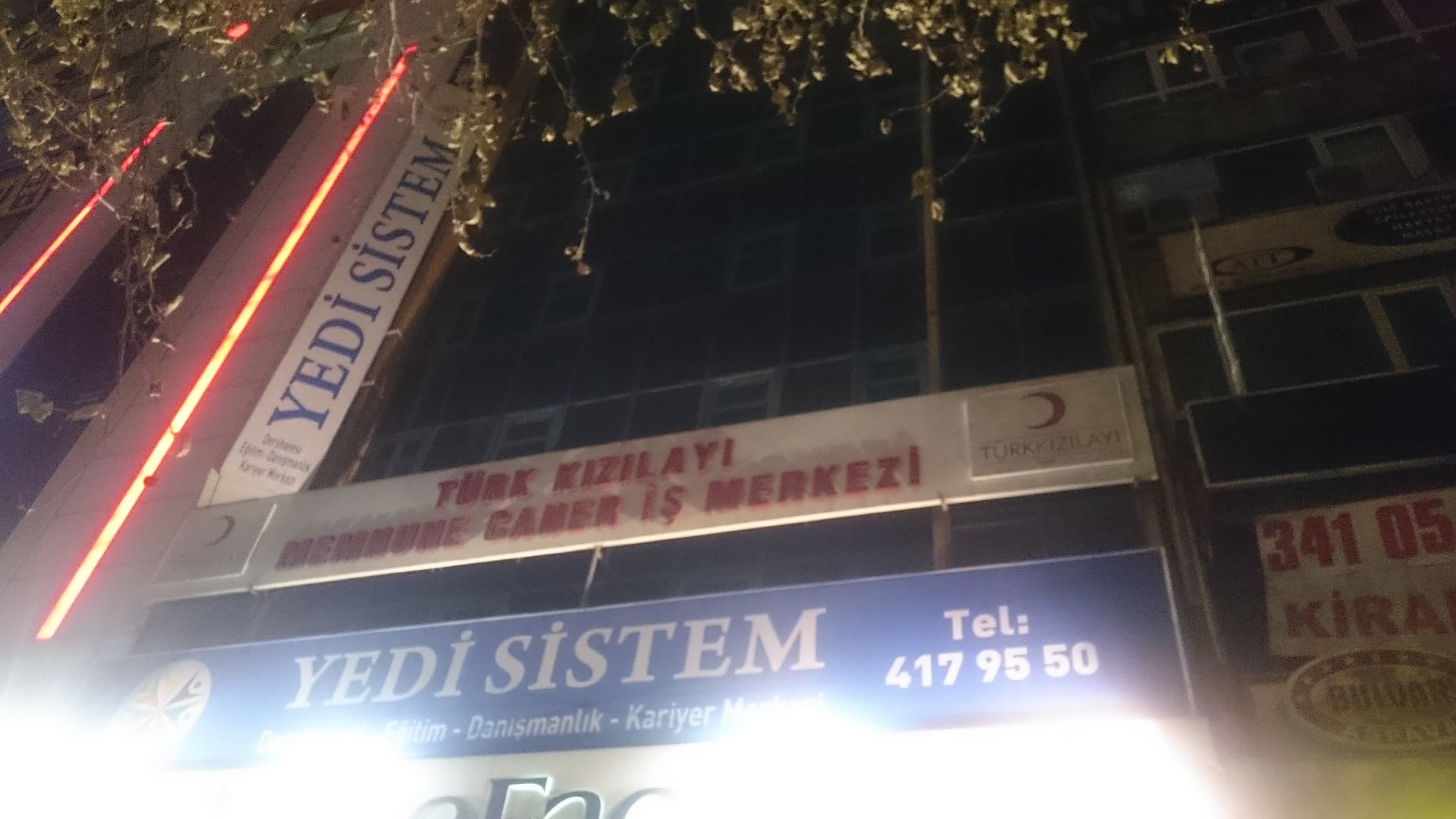 Türk Kızılayı Memnune Caner İş Merkezi — Kızılay, Ankara Hazır Ofis fotoğraf 2