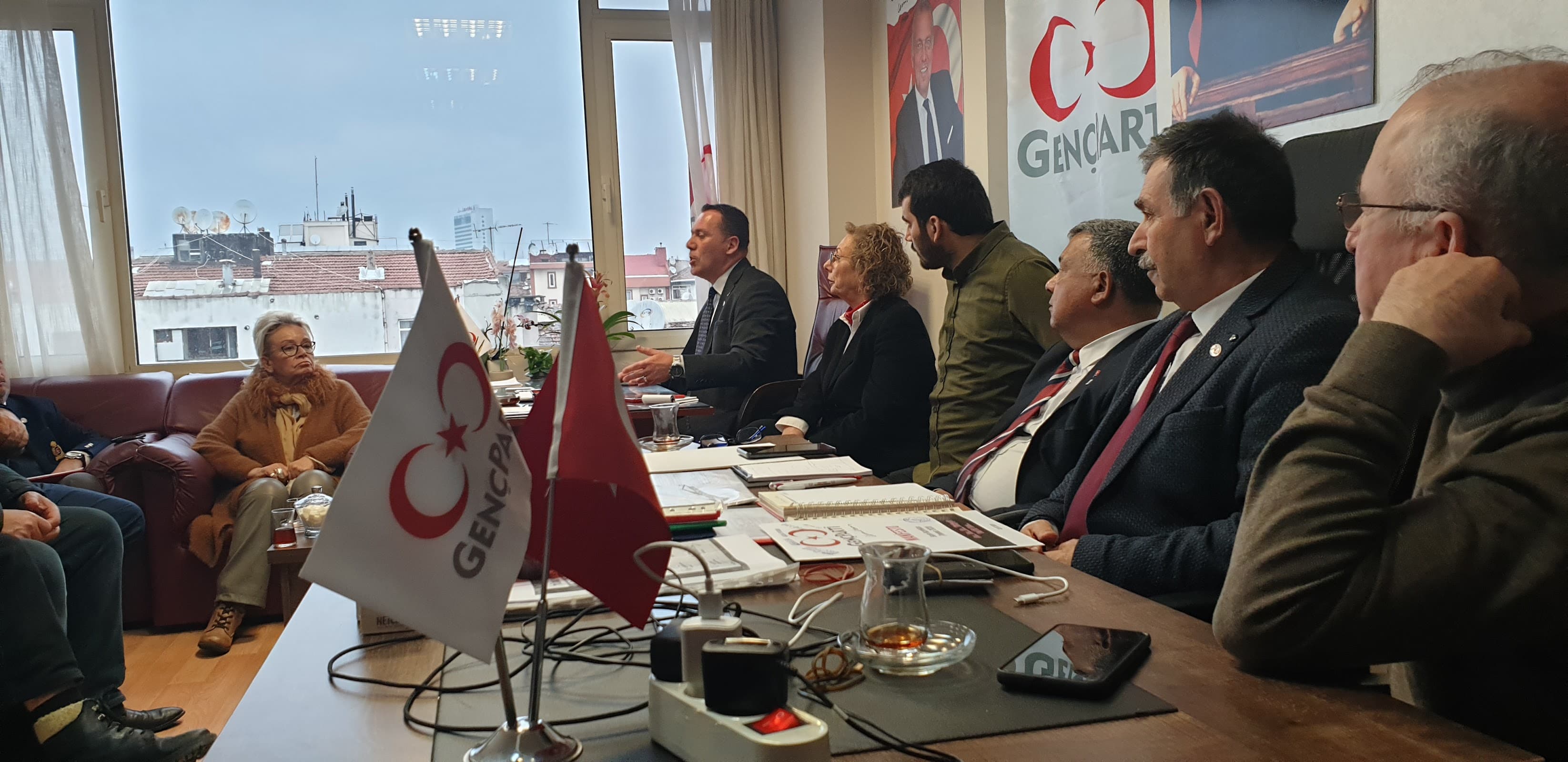 Genç Parti istanbul il Baskanlıgı — Kadıköy, İstanbul Hazır Ofis fotoğraf 5