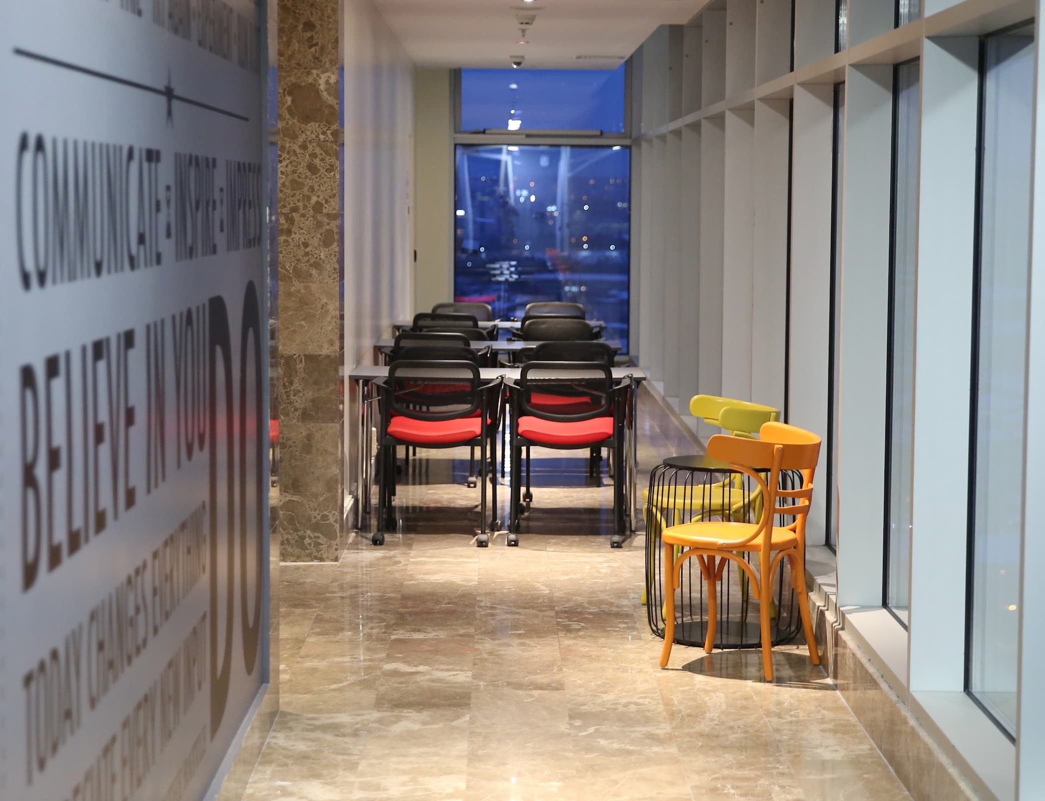 Plaza Cubes | Paragon Tower Ankara | Hazır & Sanal & Kiralık Ofis — Çukurambar, Ankara Plaza Ofis fotoğraf 4
