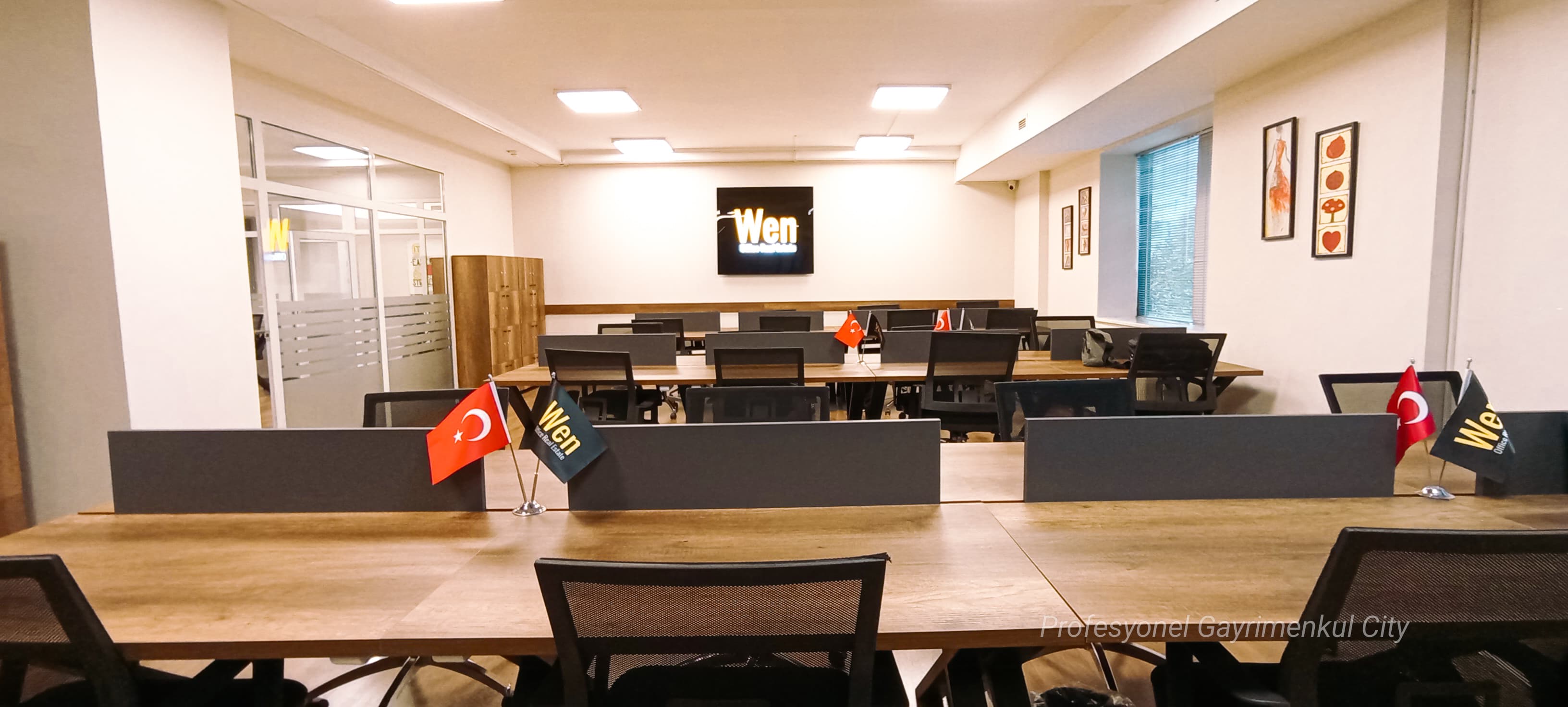 HAYRİYE İŞ MERKEZİ — Kozyatağı, İstanbul Hazır Ofis