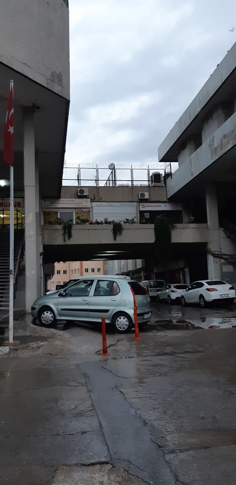 Batı İş Merkezi — Konak, İzmir Hazır Ofis fotoğraf 3