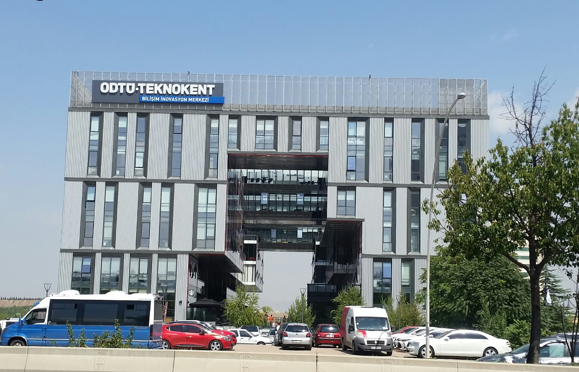 ODTÜ Bilim ve İnovasyon Merkezi — Eskişehir Yolu, Ankara Hazır Ofis