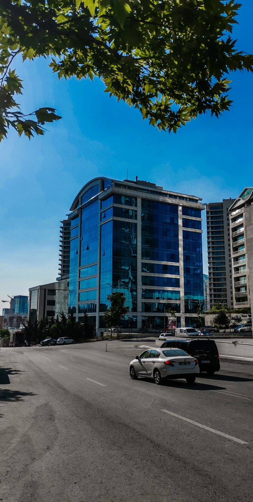 ALTERNATİF İŞ MERKEZİ — Çukurambar, Ankara Hazır Ofis