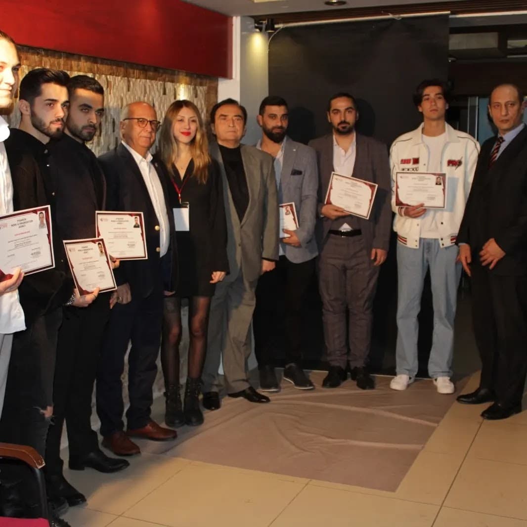 Pyramide Agency — Karşıyaka, İzmir Hazır Ofis