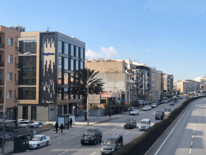 Özgüven Plaza — Karşıyaka, İzmir Plaza Ofis