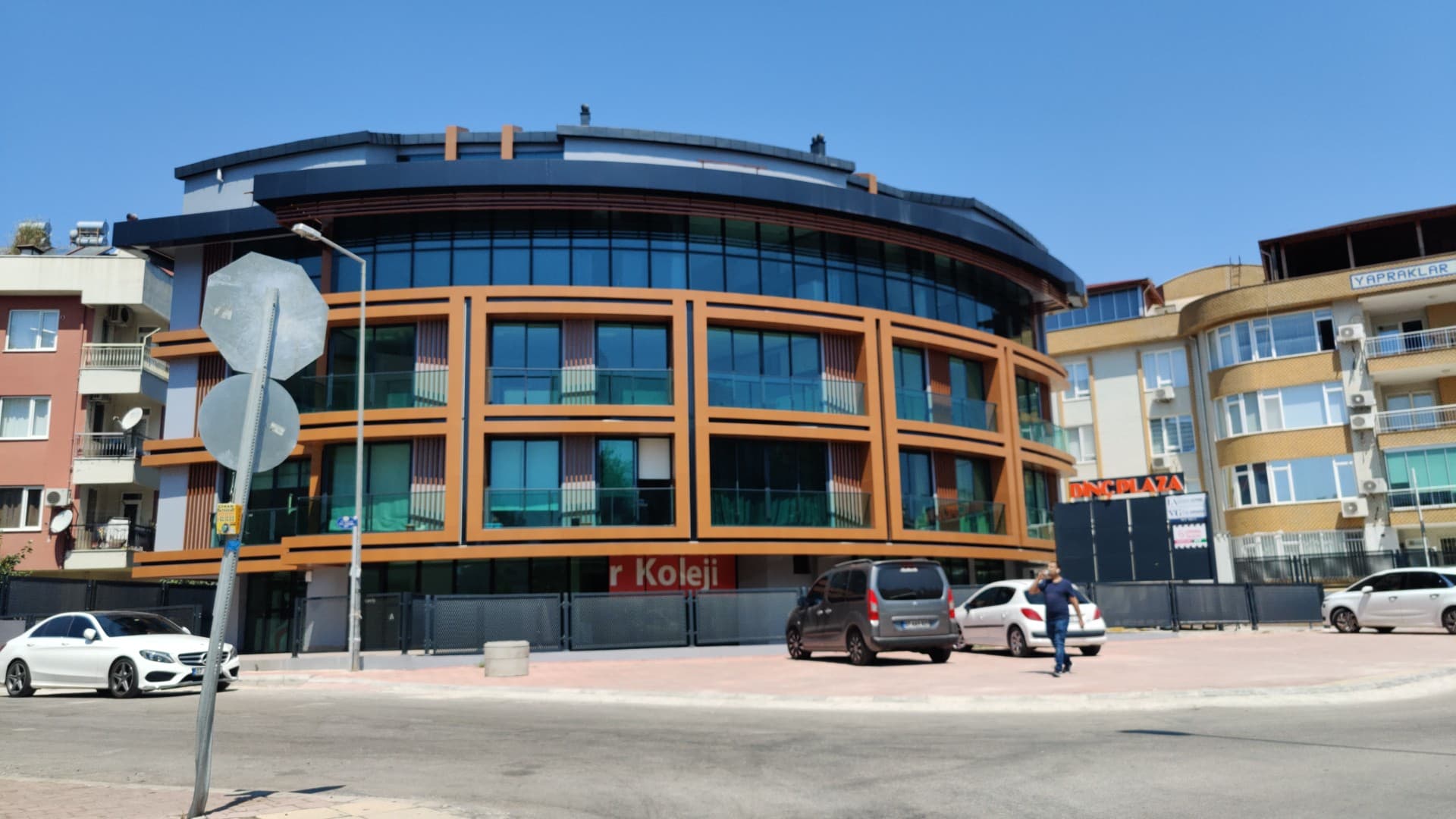 Dinç Plaza — Konyaaltı, Antalya Plaza Ofis