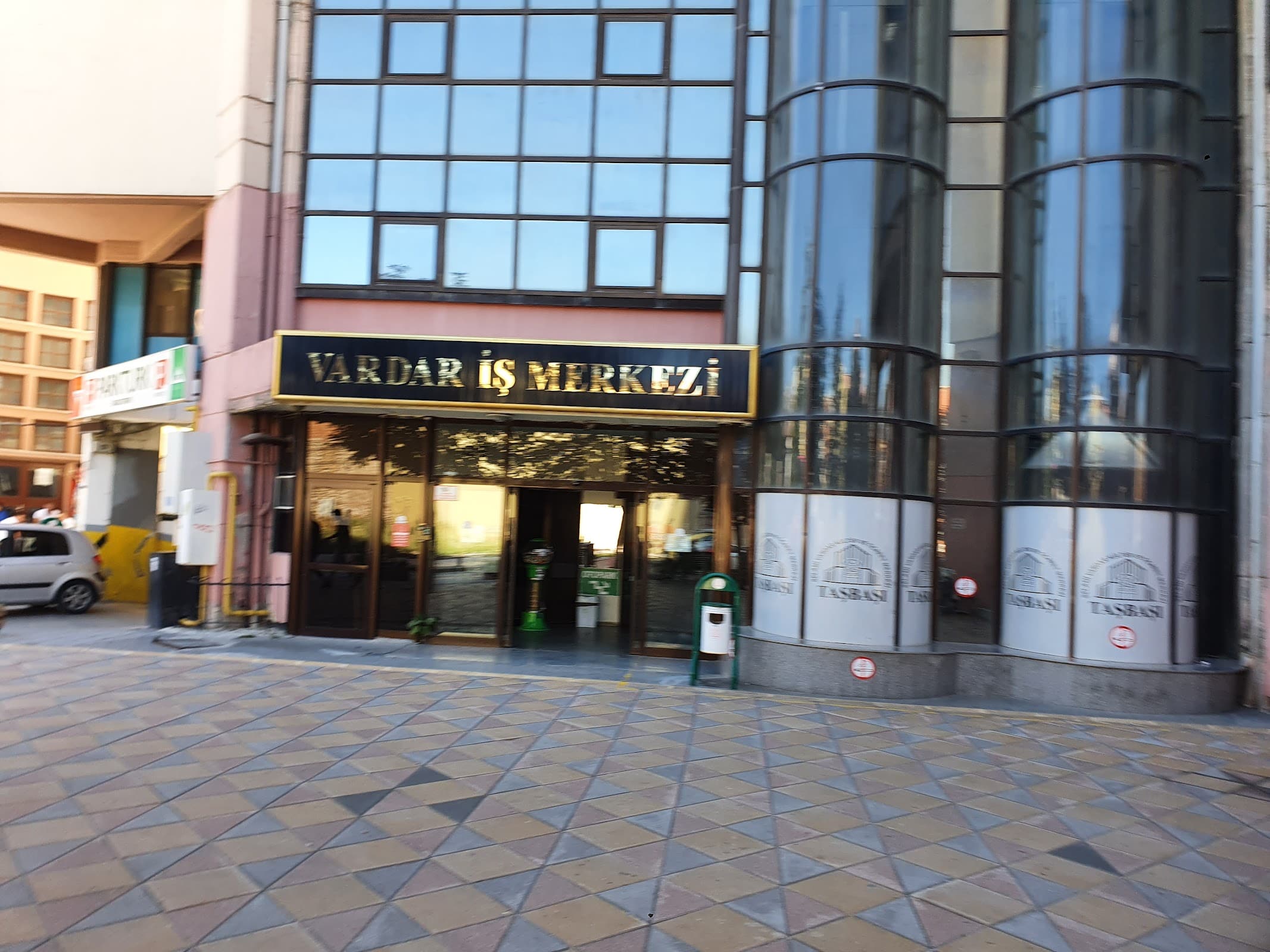 Vardar İş Merkezi — Odunpazarı, Eskişehir Hazır Ofis