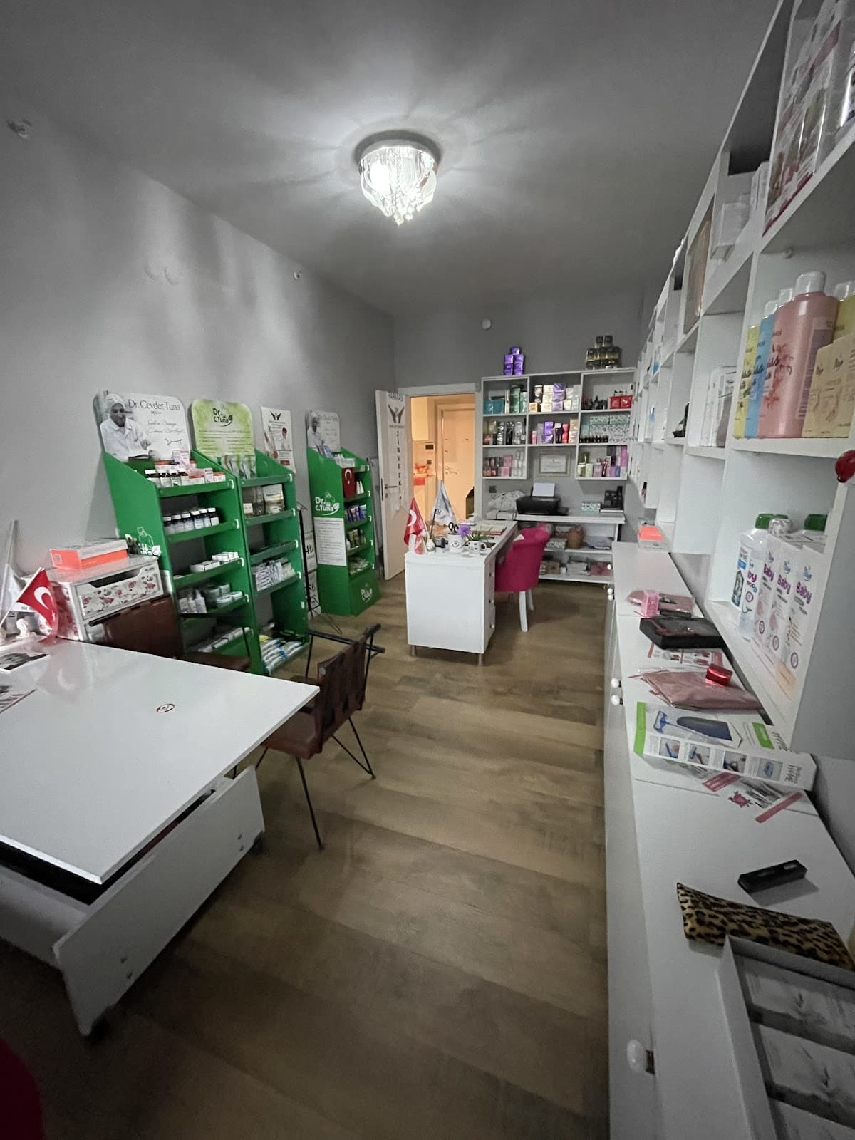 FARMASİ ZİRVE EKİP — Tepebaşı, Eskişehir Hazır Ofis