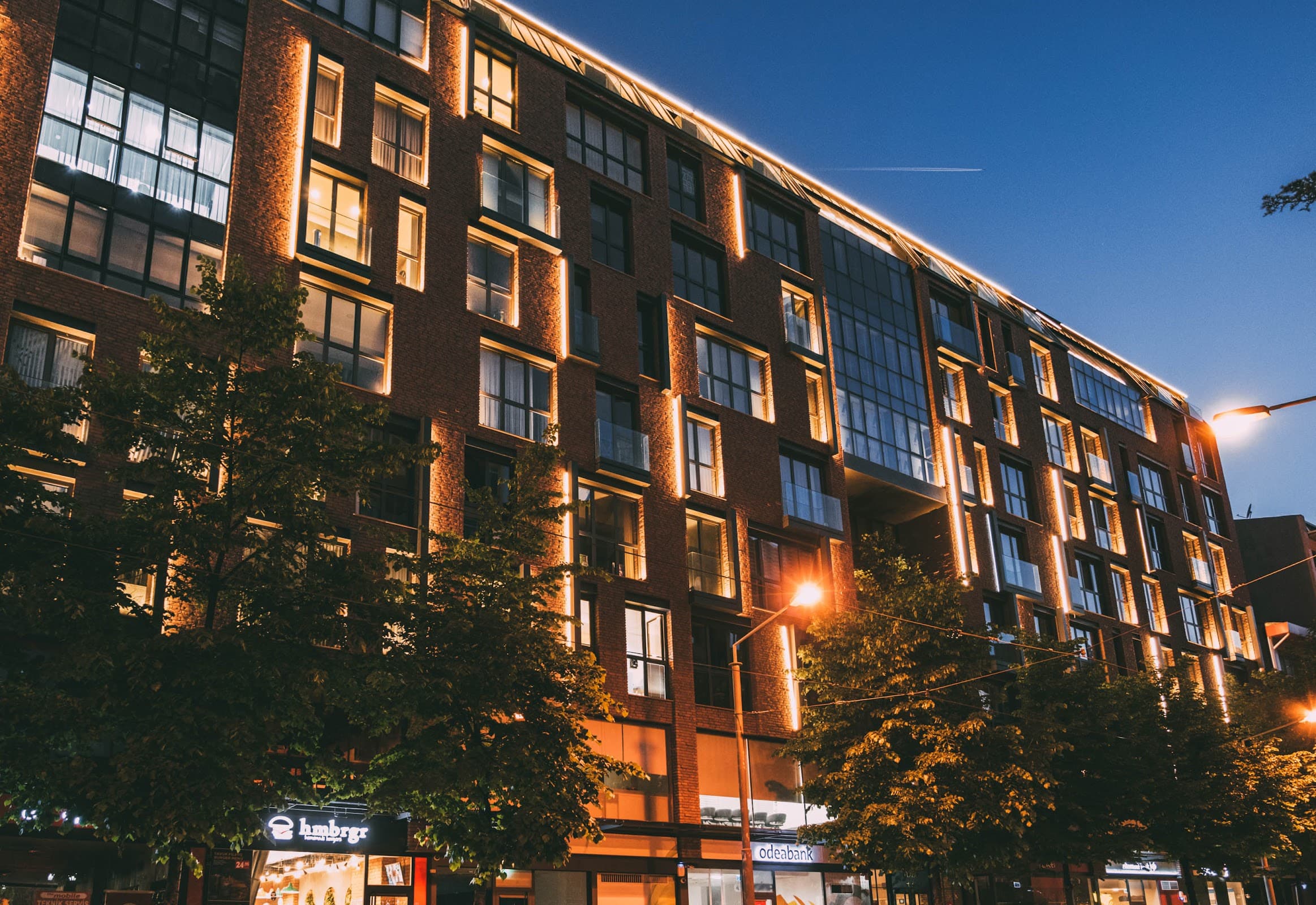 Yalçın Kılıçoğlu Plaza — Tepebaşı, Eskişehir Plaza Ofis