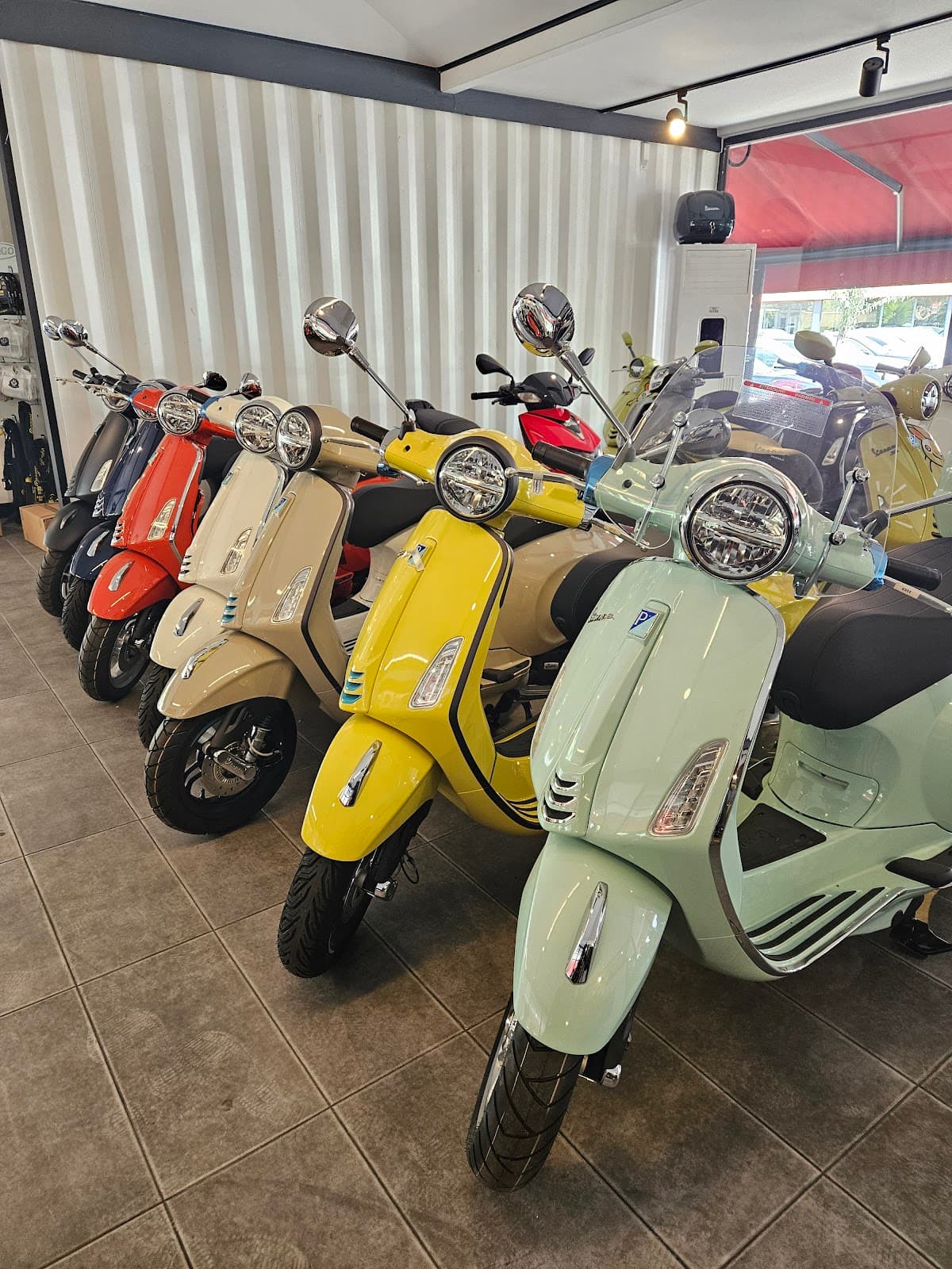 Motoplex İstanbul — Kadıköy, İstanbul Hazır Ofis