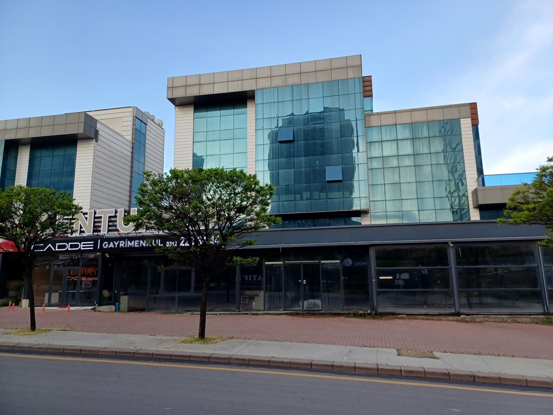 SADIKOĞLU KENTFORM İŞ MERKEZİ — Konutkent, Ankara Hazır Ofis