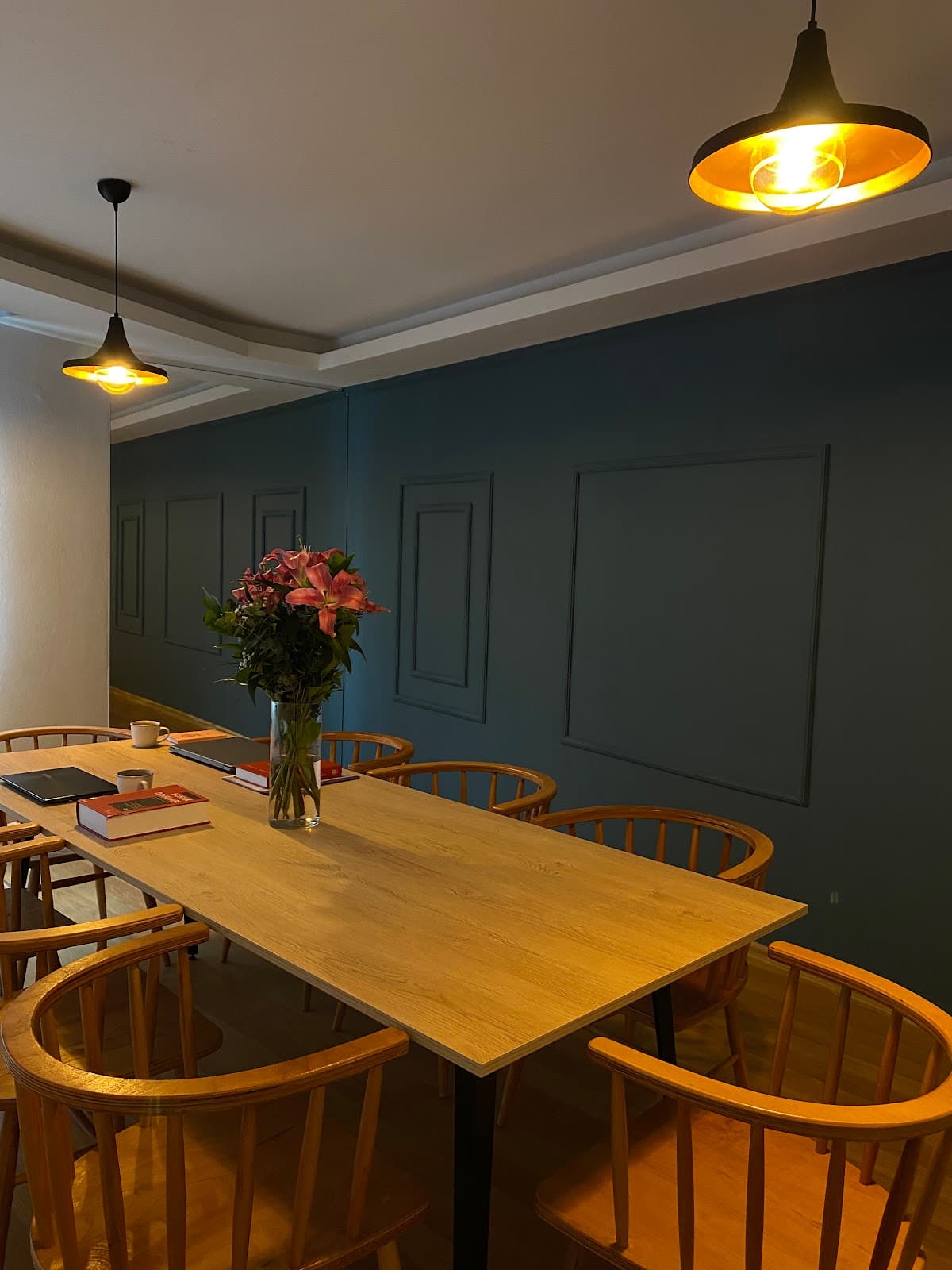 Karahan & Yavuzer Hukuk ve Danışmanlık — Alsancak, İzmir Hazır Ofis