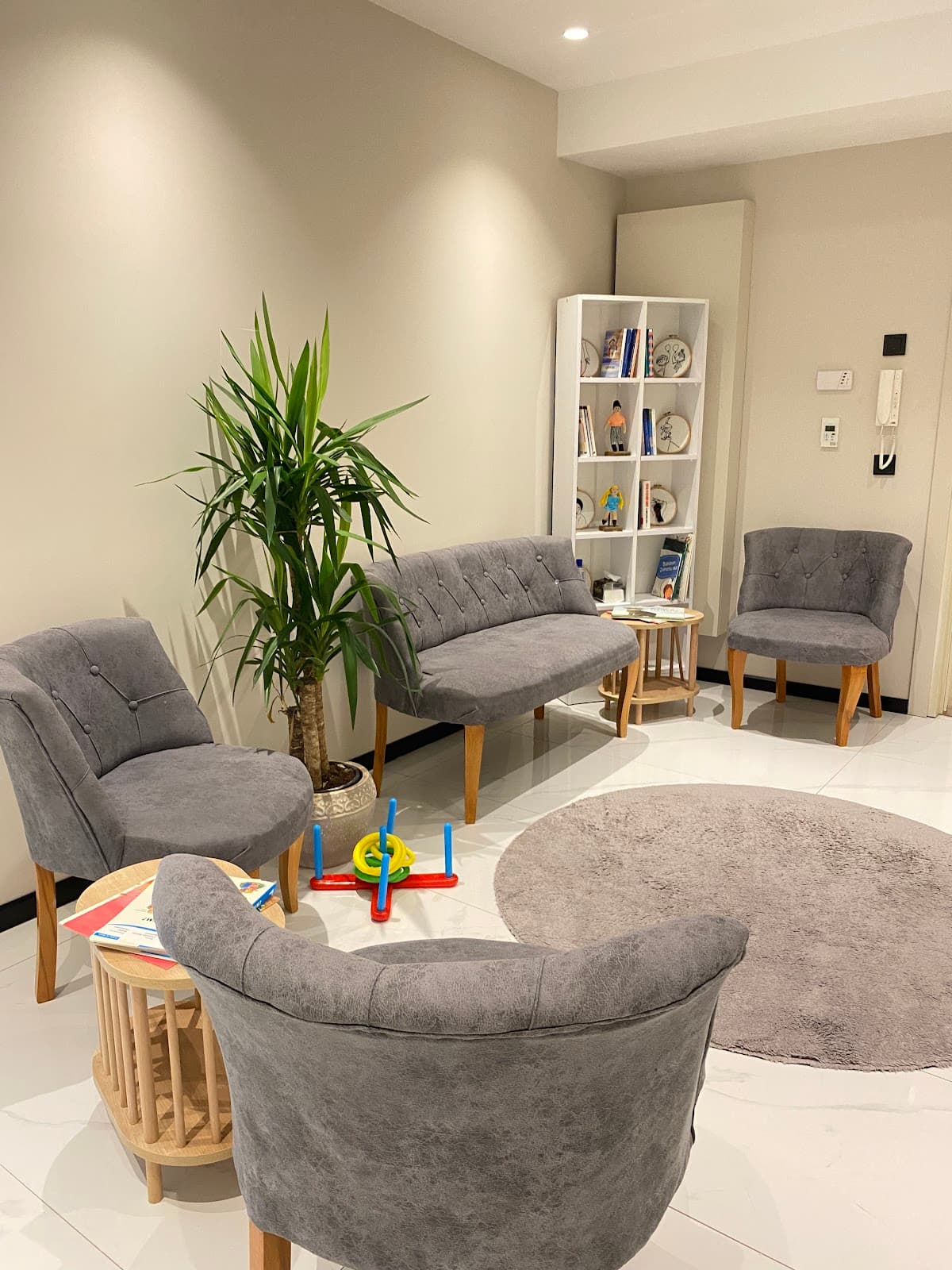 ZEN Rehberlik Ve Danışmanlık Merkezi — Karşıyaka, İzmir Hazır Ofis