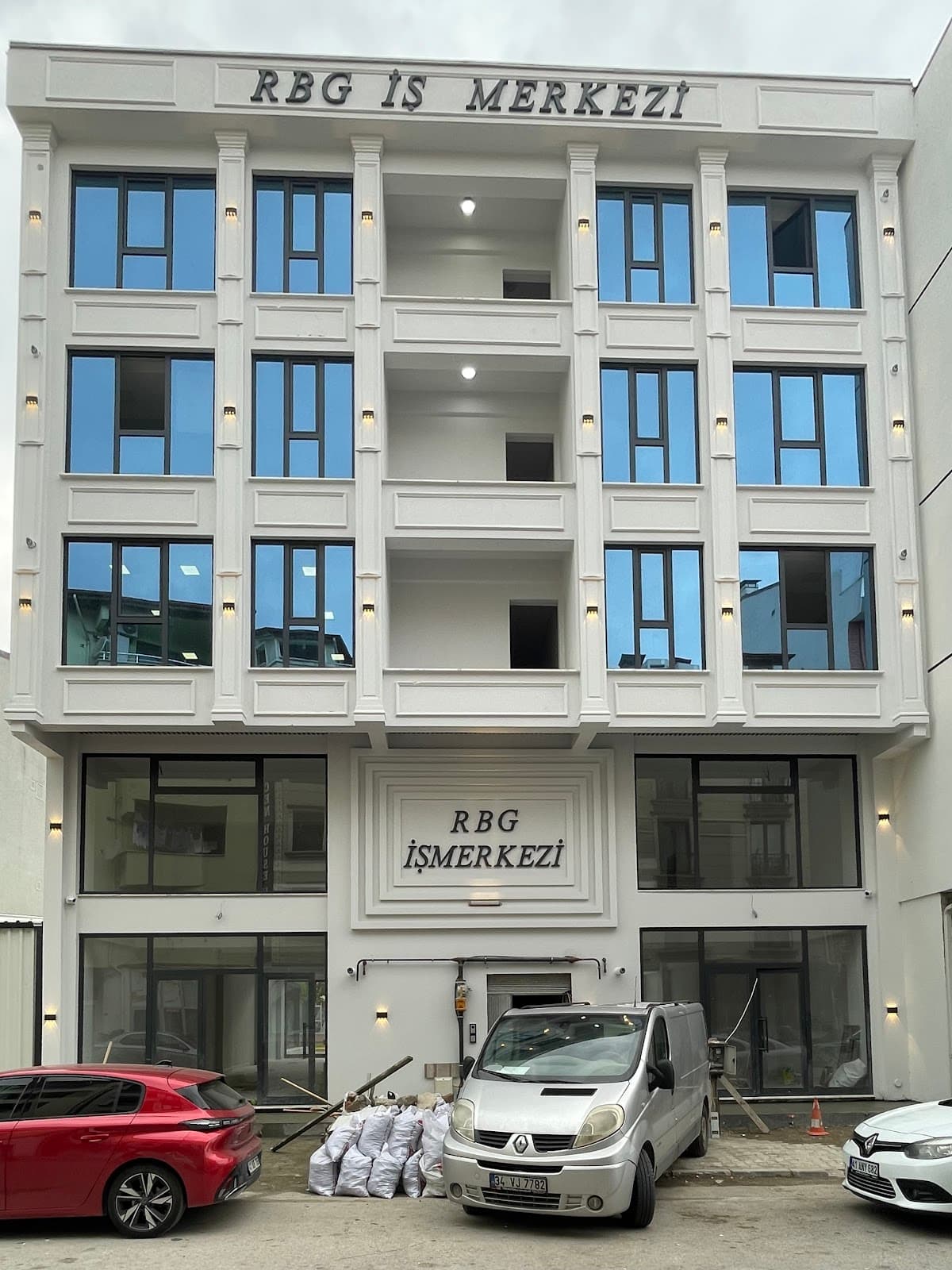 RBG İş Merkezi — İzmit, Kocaeli Hazır Ofis