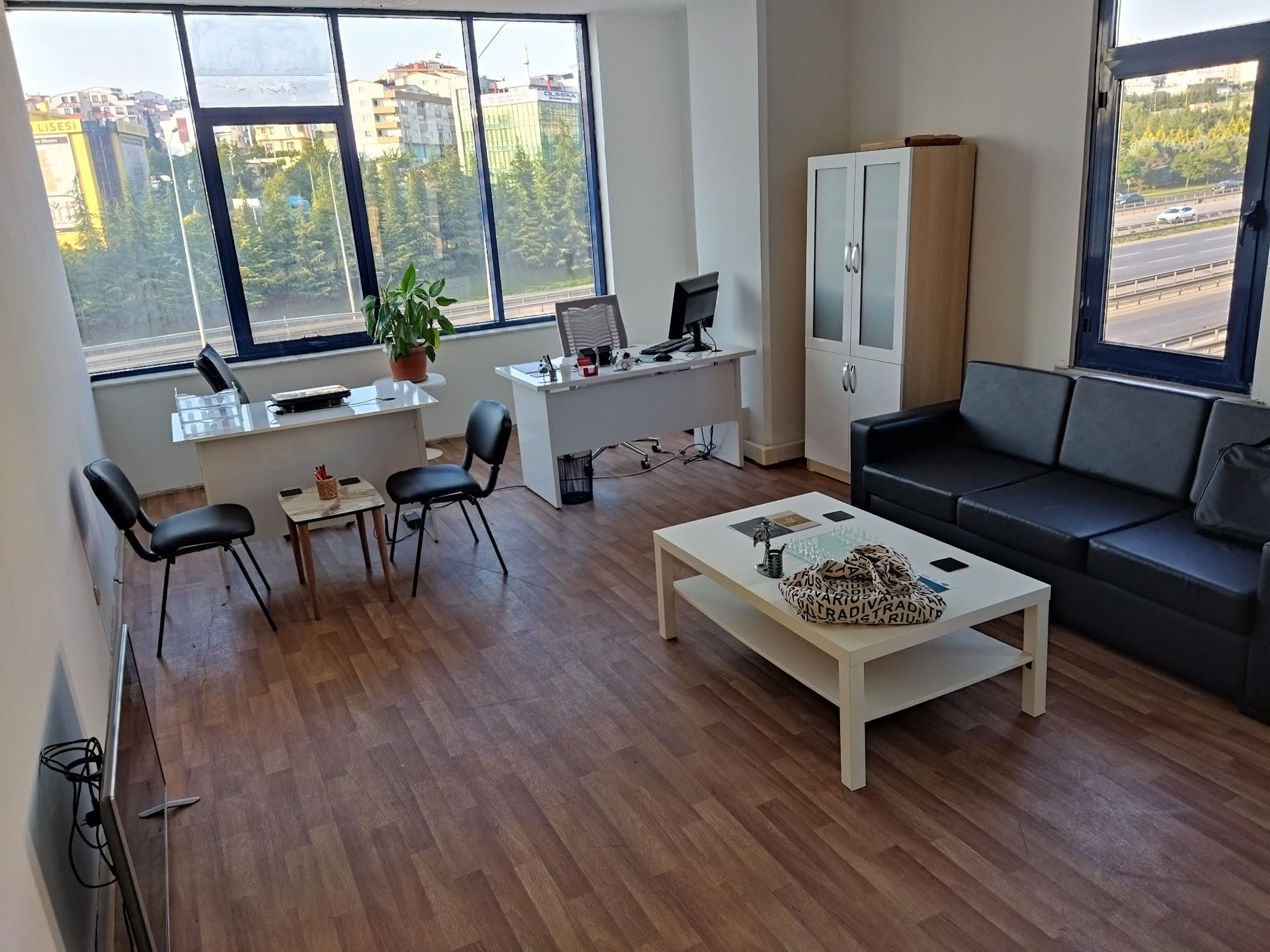 Eşiyok İş Merkezi — Gebze, Kocaeli Hazır Ofis