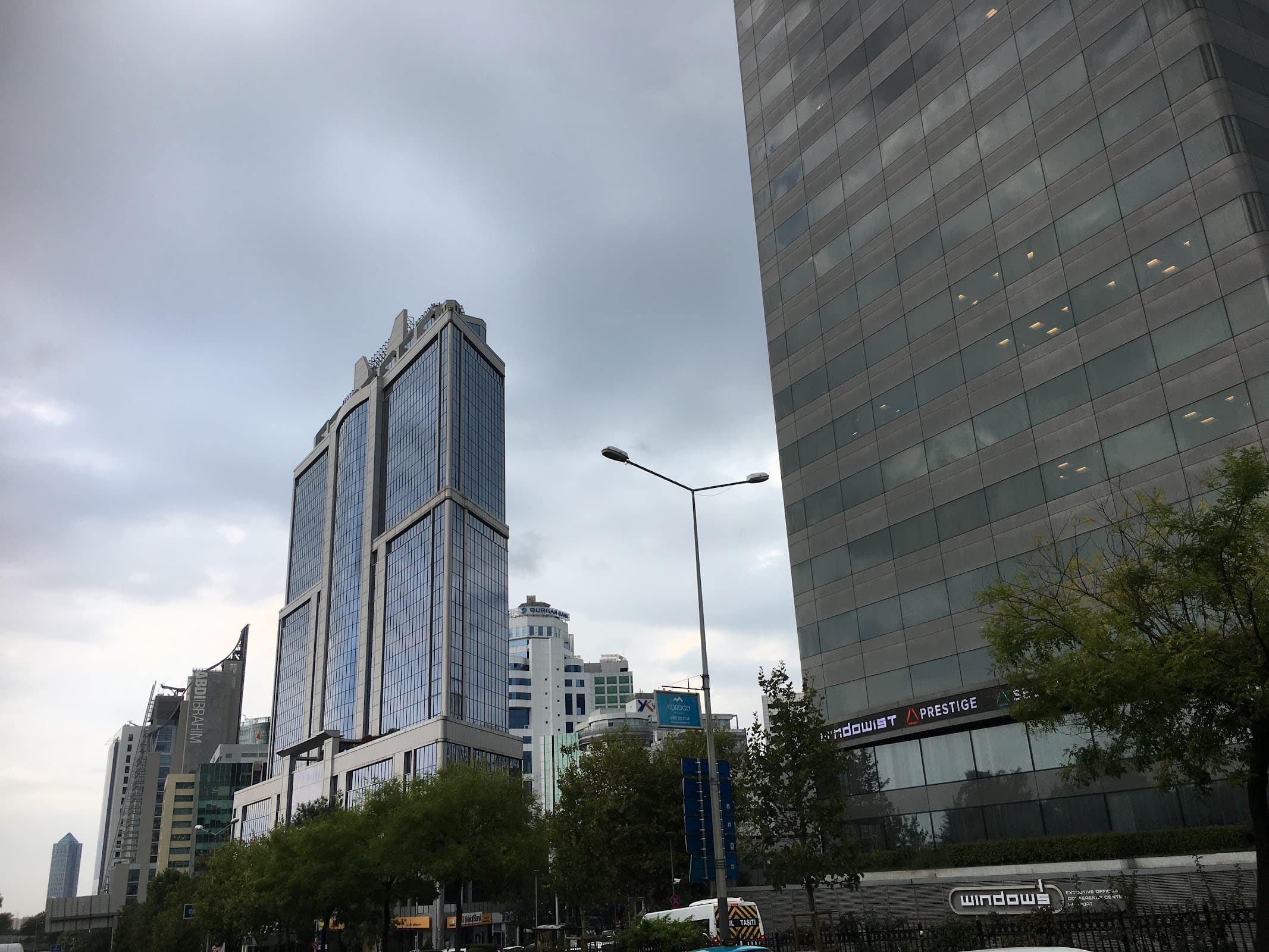 Giz 2000 Plaza — Maslak, İstanbul Plaza Ofis