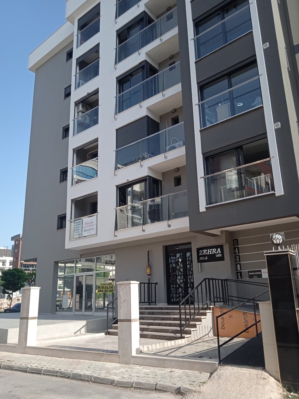 Zehra Ofis İş Merkezi — Karşıyaka, İzmir Hazır Ofis