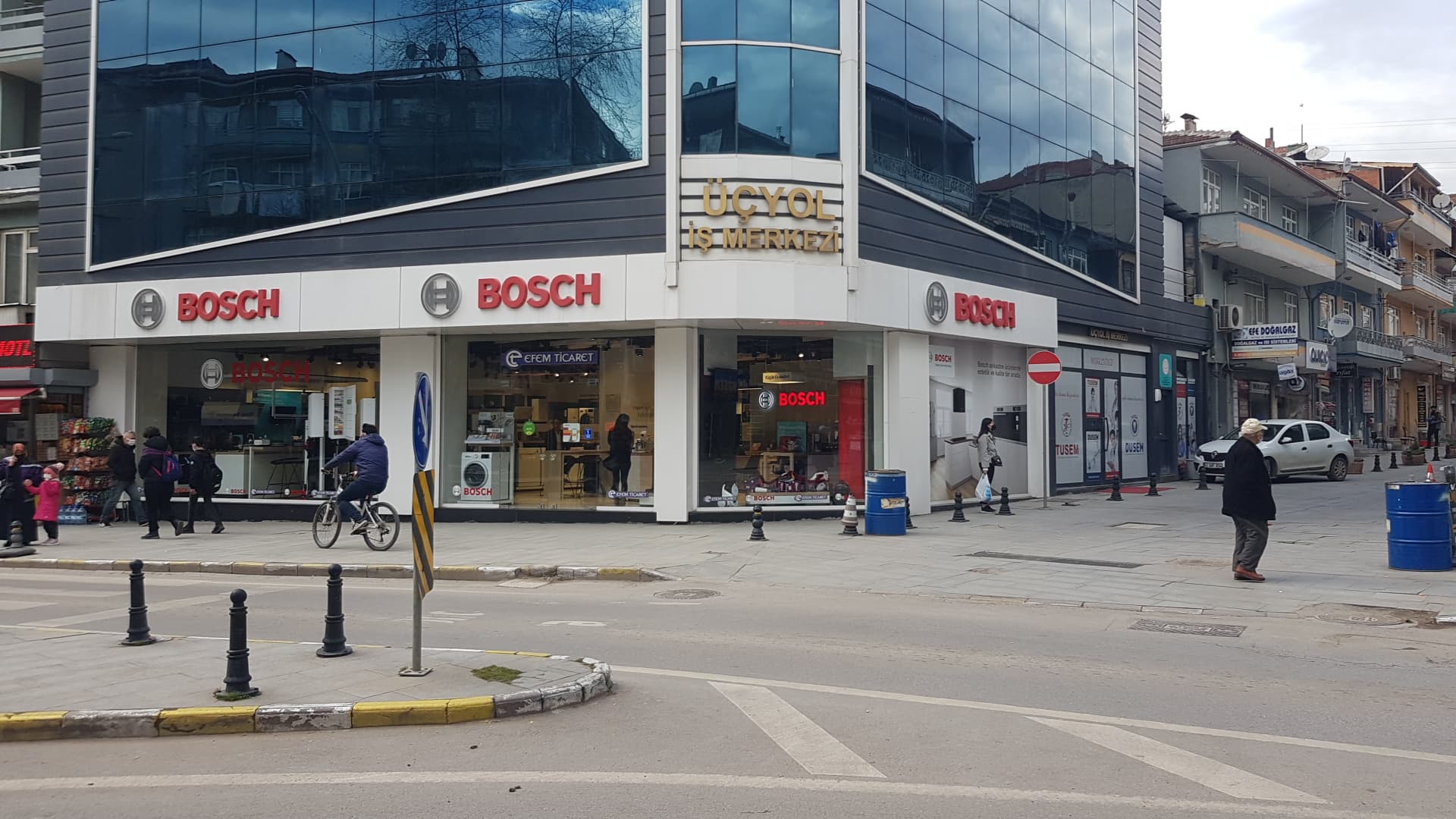 Üçyol İş Merkezi — İzmit, Kocaeli Hazır Ofis